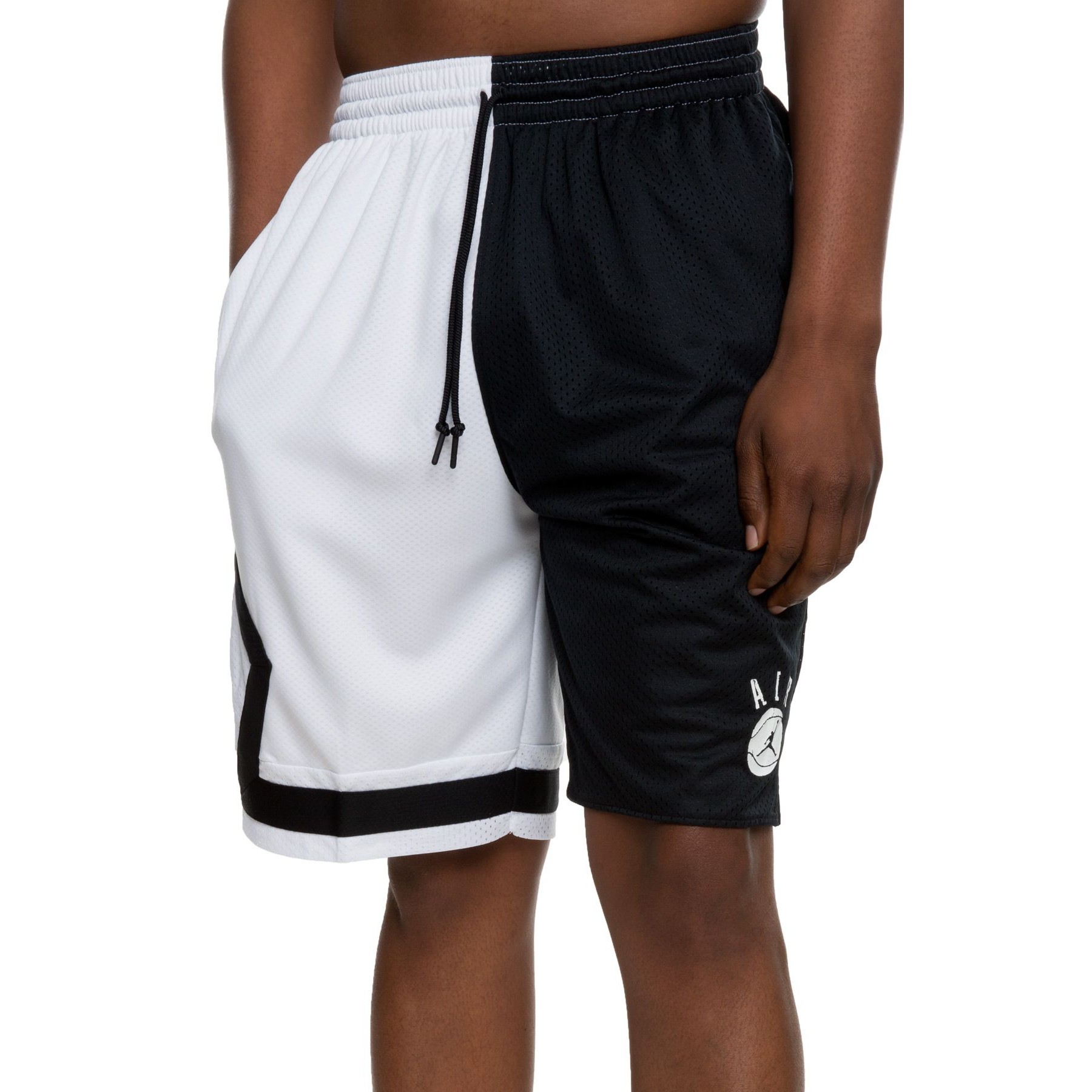 

Шорты Jordan DNA Distorted Basketball Shorts (S) AJ1112-011