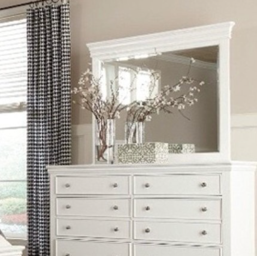 

Зеркало Елизавета из натурального дерева ольха палитра RAL-9003 Venger