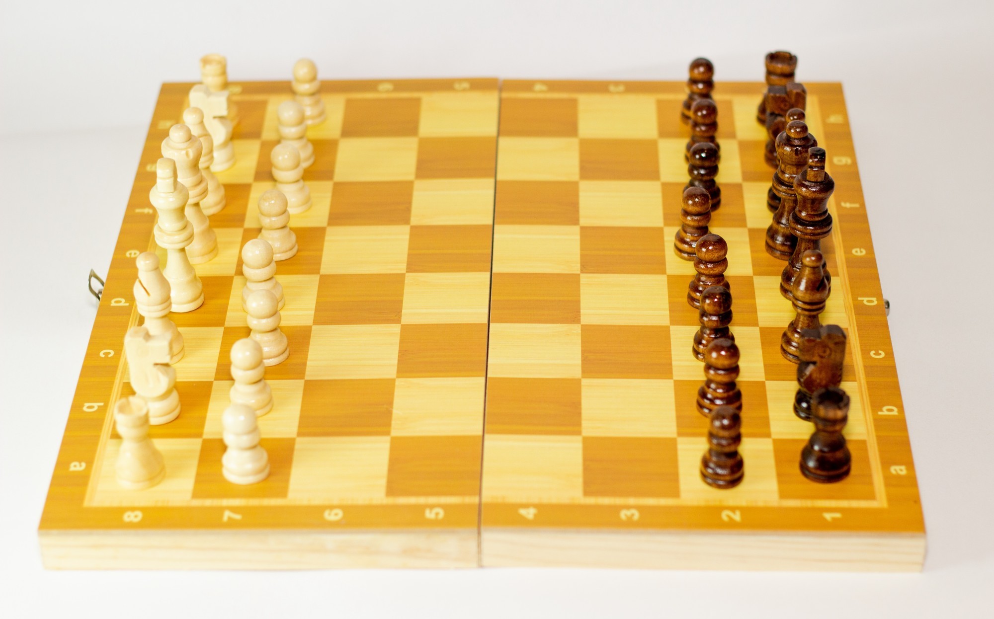 

Настольная игра 3в1 Wood Game шахматы нарды шашки 24 см (W7721)