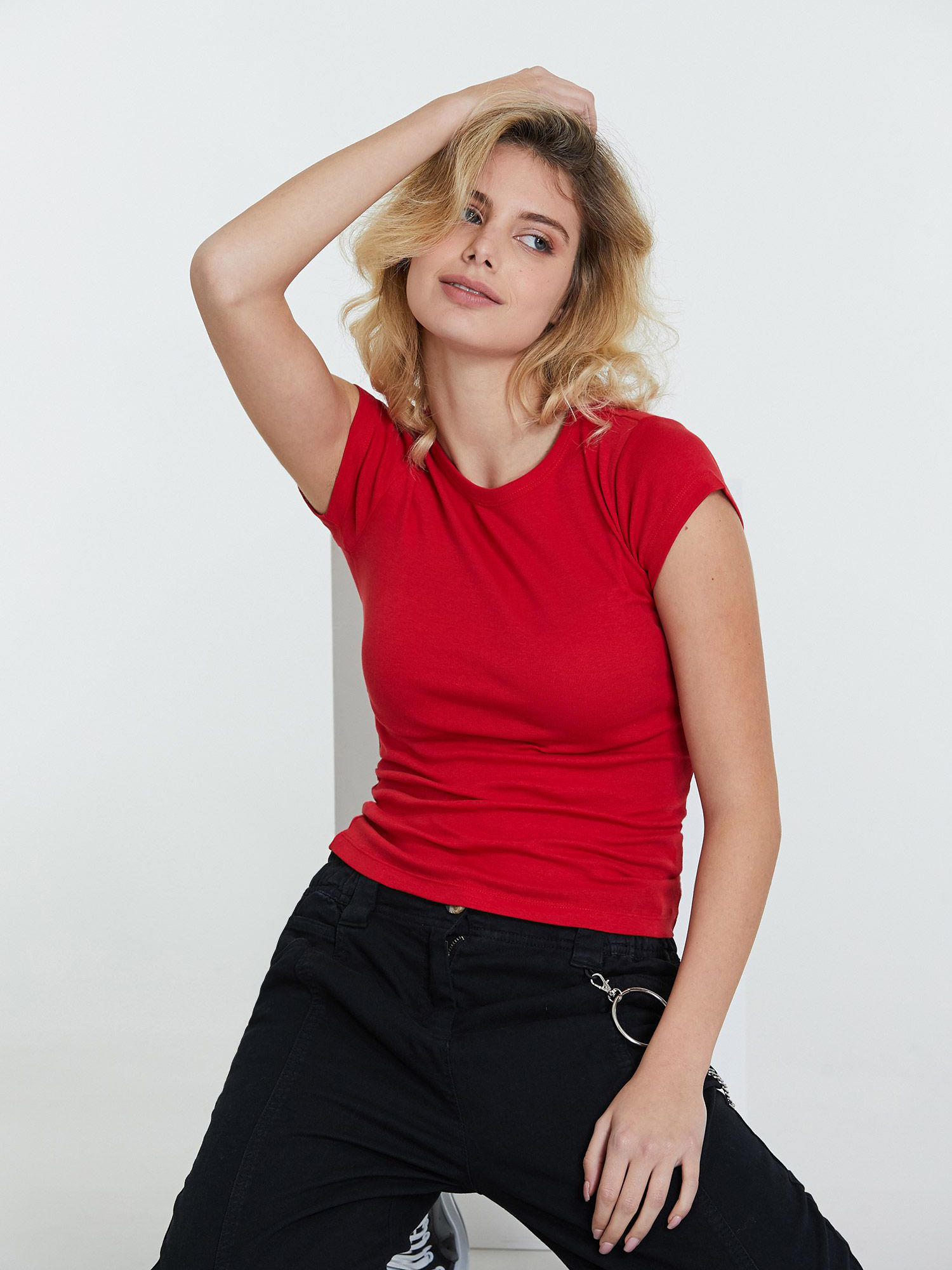 

Футболка Piazza Italia 38501-18 M Red