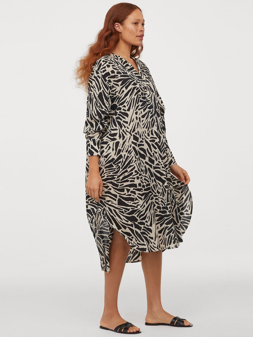 

Платье H&M 060817361 S Бежевое с черным