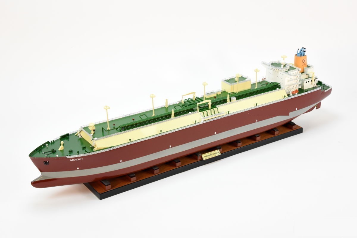 

Модель корабля Q-Max LNG танкер