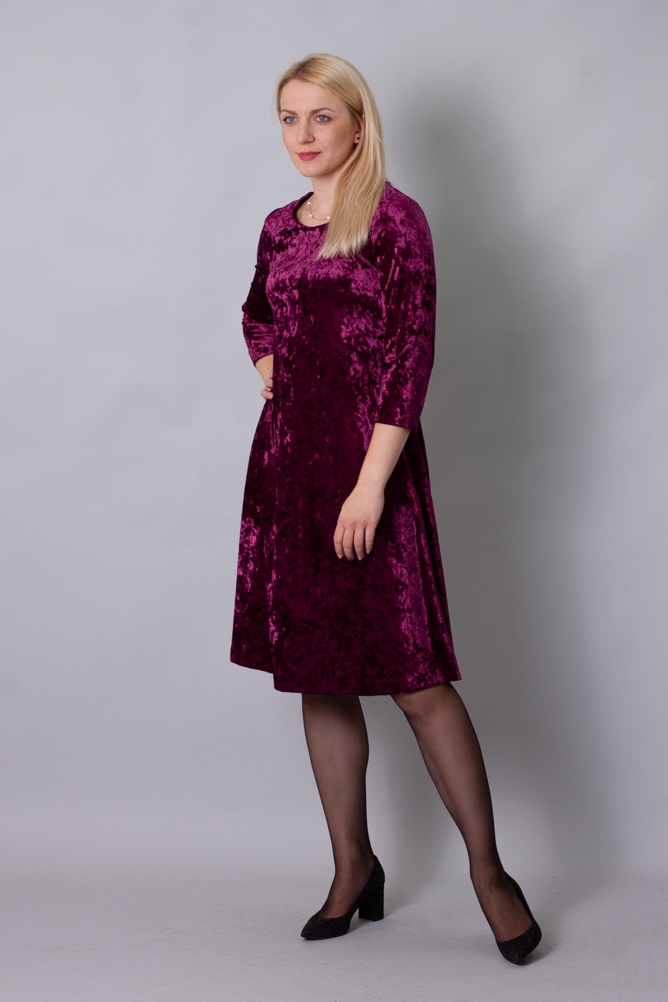 

Сукня жіноча Stefanie L D388 бордова 36р