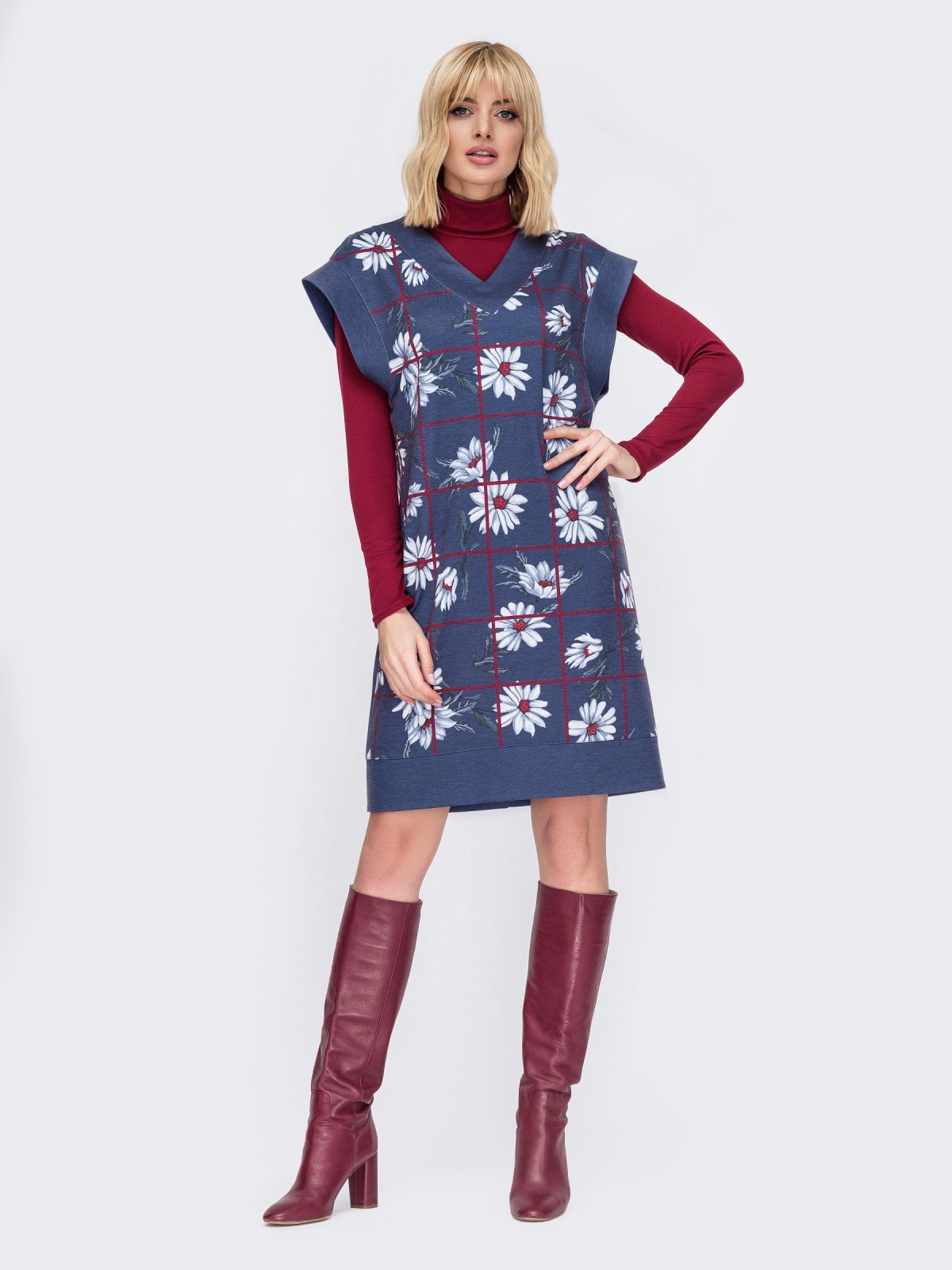 

Платье Molegi 116220514446 44-46 темно-синий