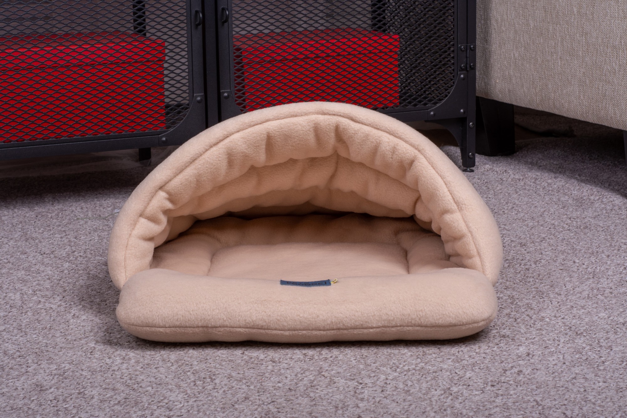 

Лежак (спальное место) для котов и собак Pets Lounge Slipper Beige, 50х45 см