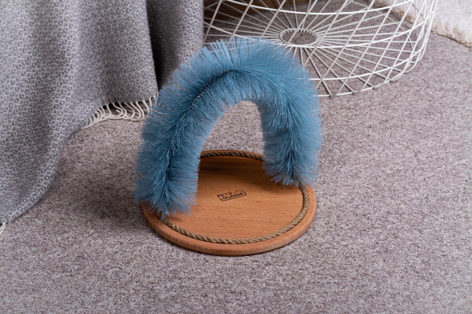 

Щётка - чесалка для котов Pets Lounge Arch Gray