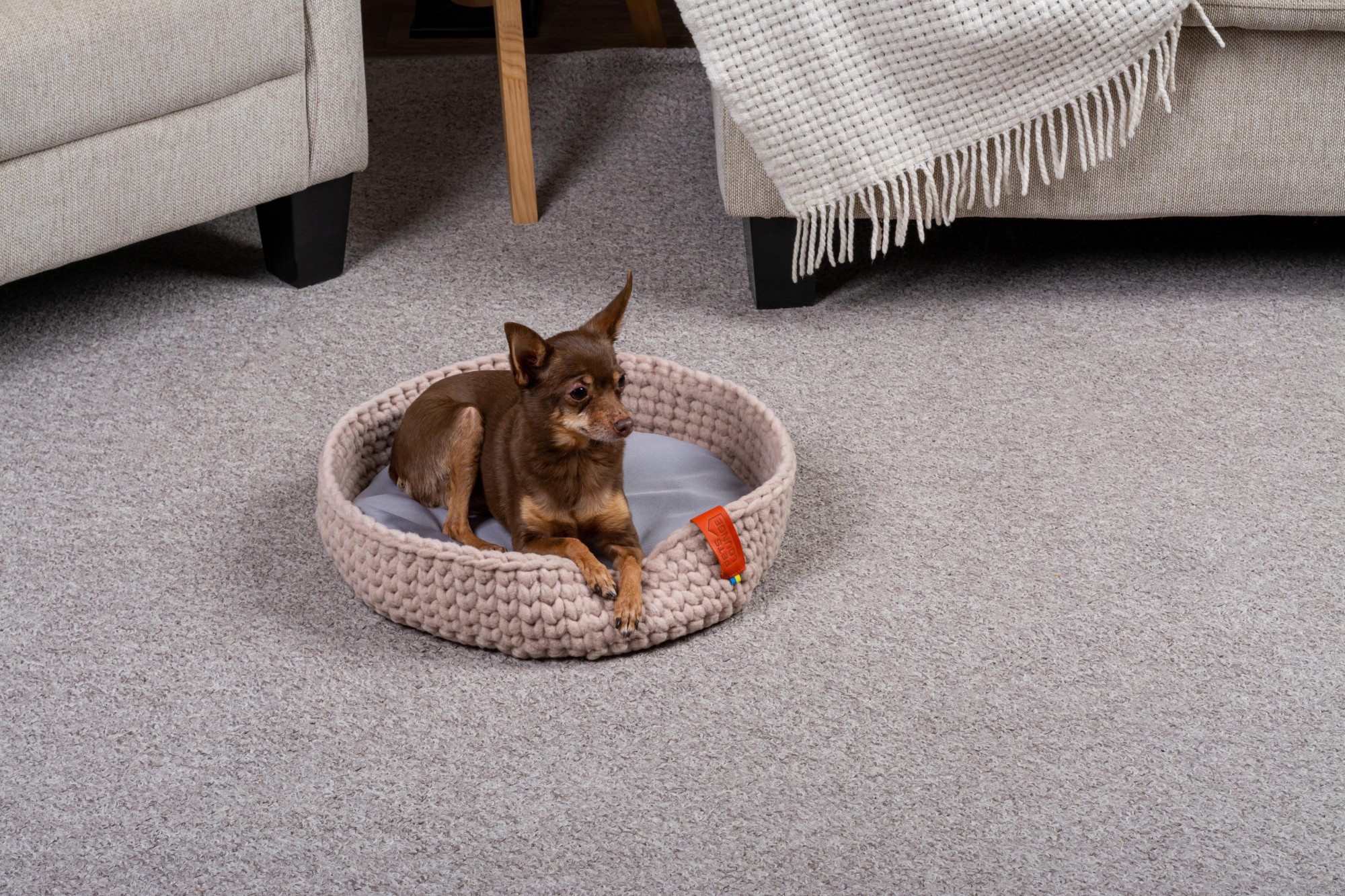 

Лежак для кошек и собак Pets Lounge Fleece Nest, бежевый