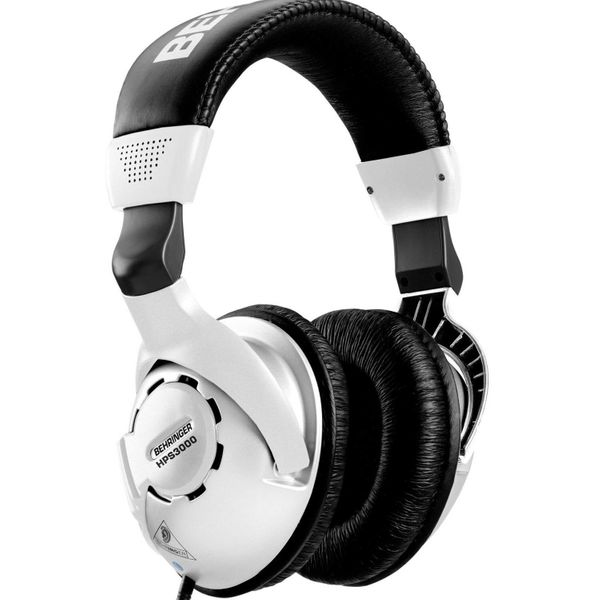 

Наушники Behringer HPS3000