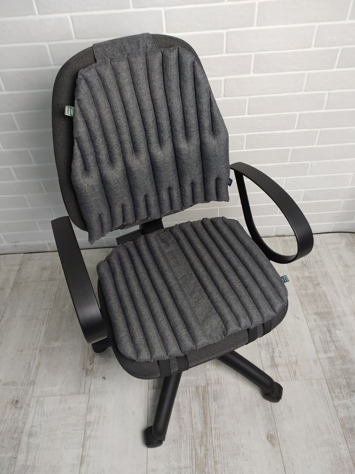

Ортопедические подушки EKKO SEAT на офисное кресло. Комплект. Серый.
