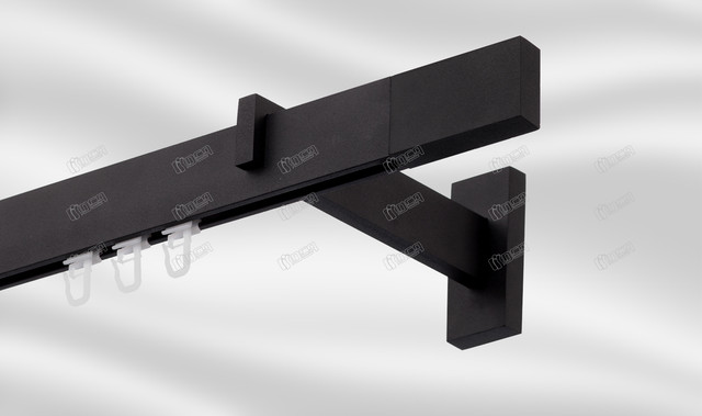 

Карниз одинарный Square Line 400 см. Чёрный Финал Квадро