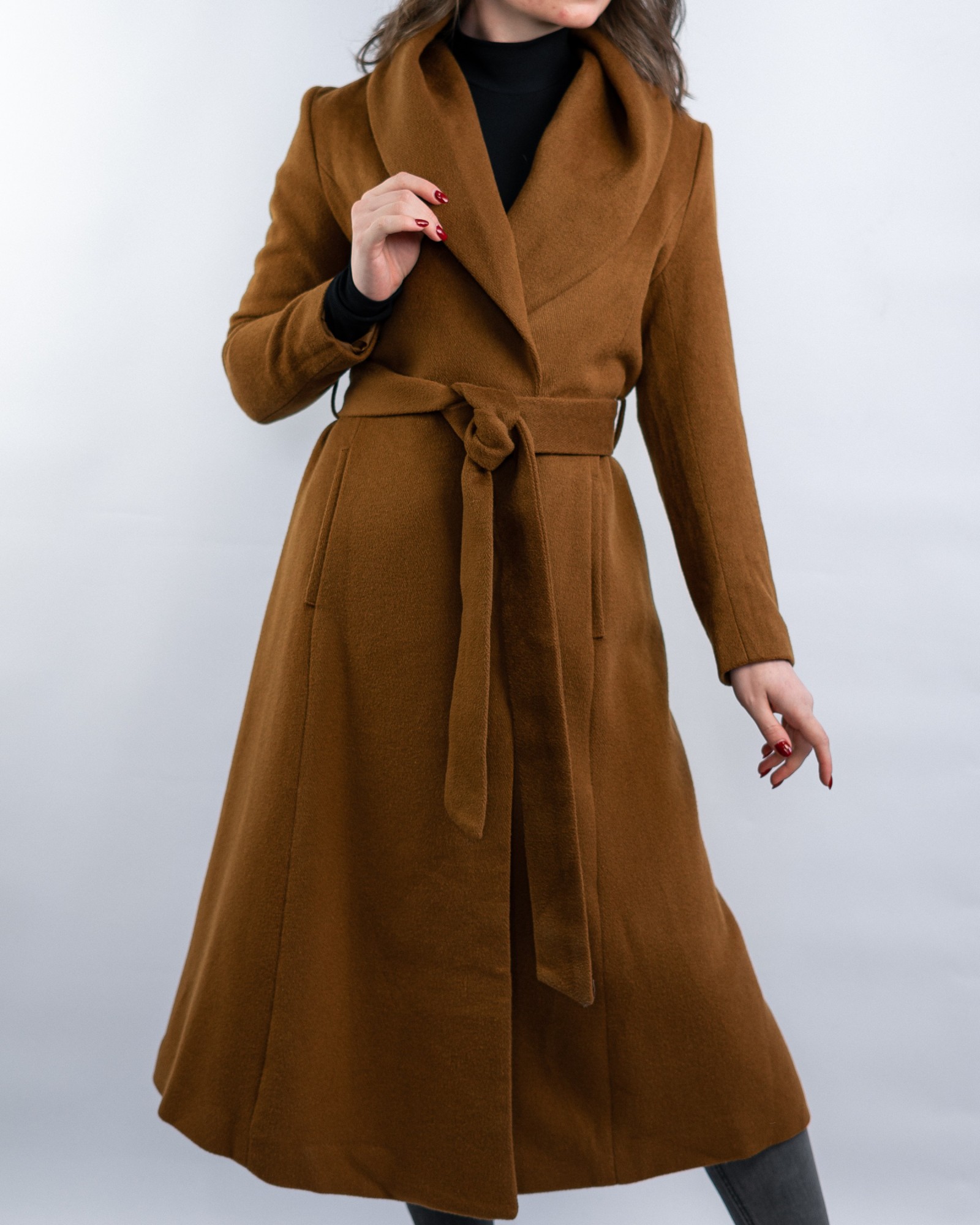 

Женское пальто Vero Moda размер S карамельный