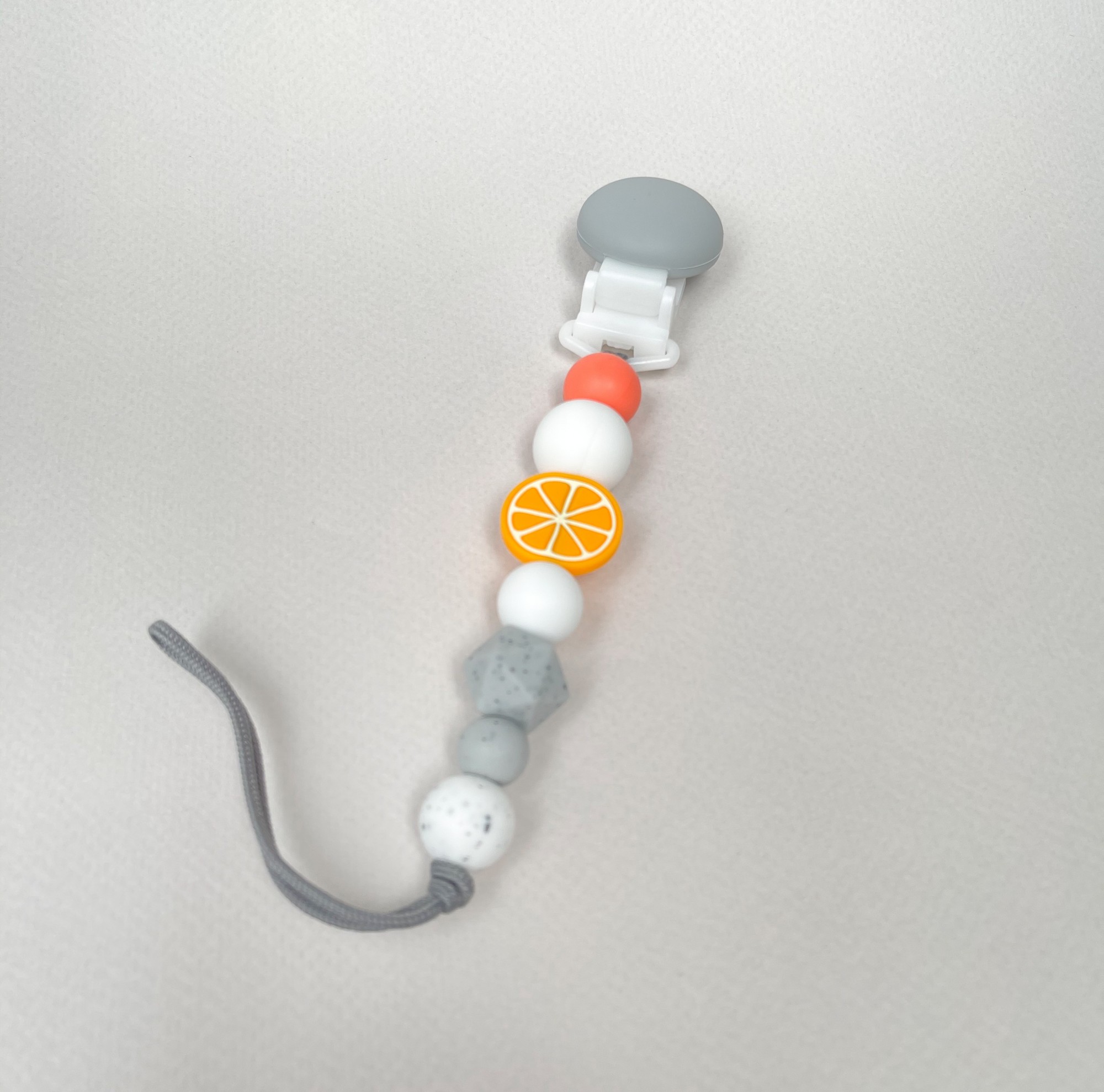 

Держатель для пустышки Orange Cloud