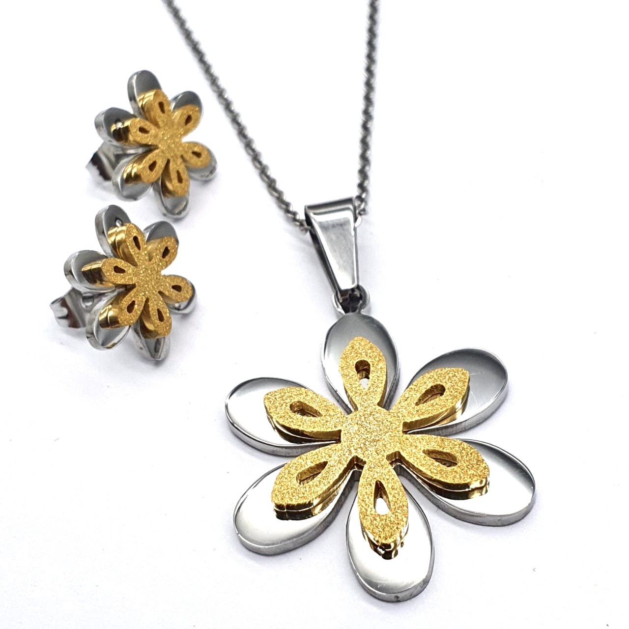 

Набор украшений Steel Evolution "GoldFlower" серьги и подвеска из медицинской стали PSN 1558