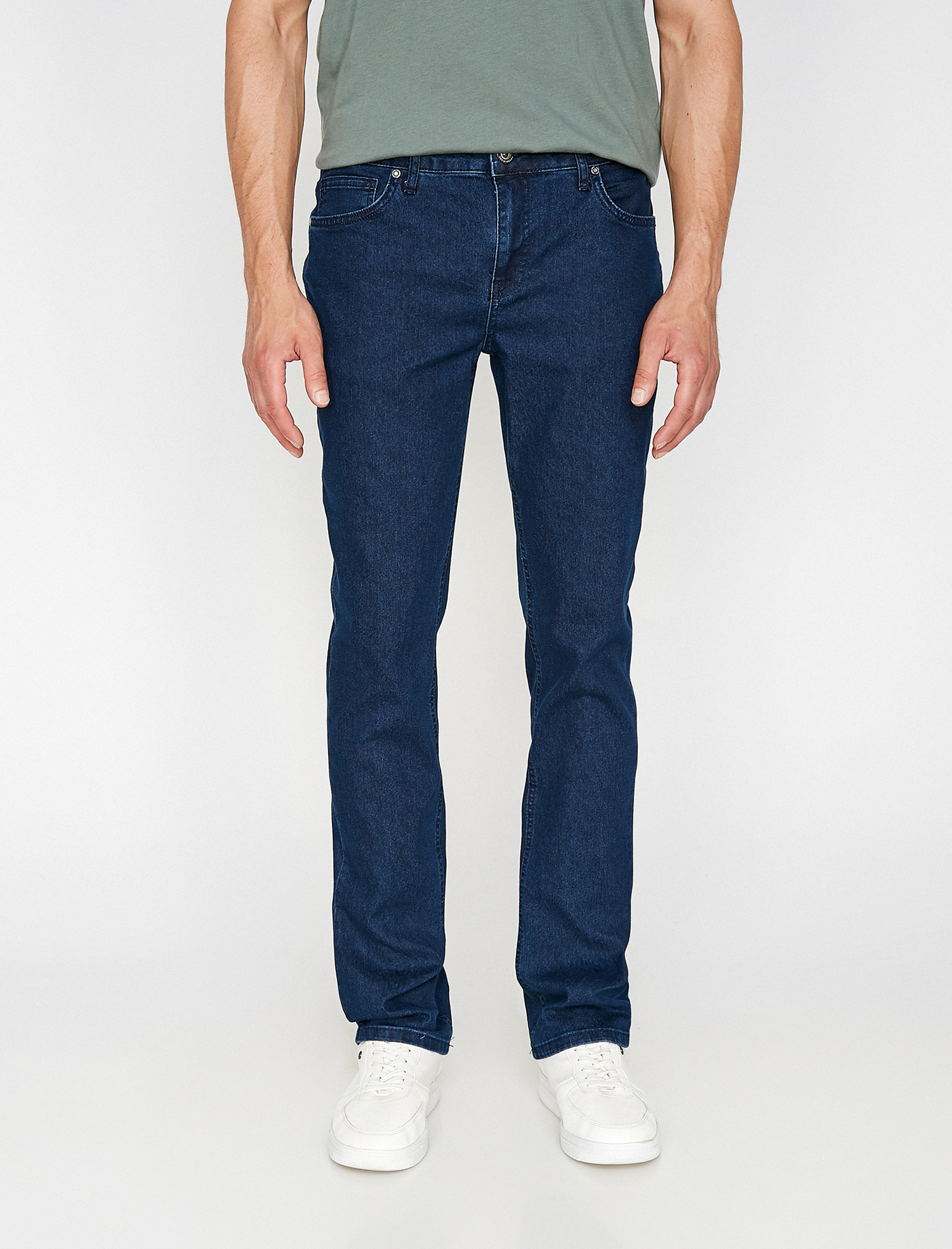 

Джинсы Koton 9YAM45731LD-741 31-30 Indigo