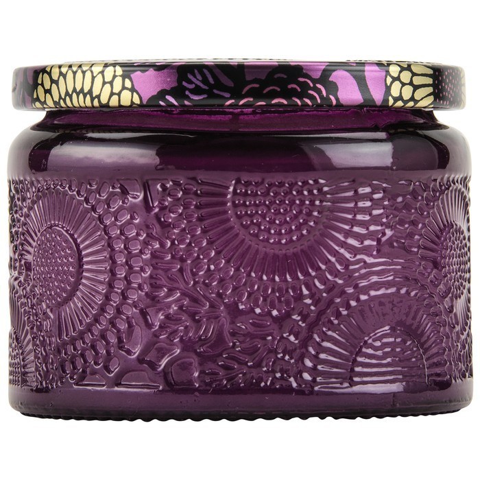 

Ароматическая свеча VOLUSPA Japonica Santiago Huckleberry 90g