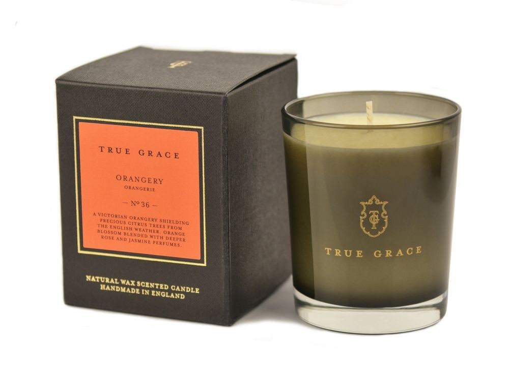 

Классическая ароматическая свеча TRUE GRACE Orangery No36 190g