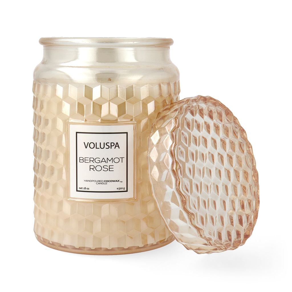 

Ароматическая свеча VOLUSPA Roses&Macarons Bergamot Rose 510g
