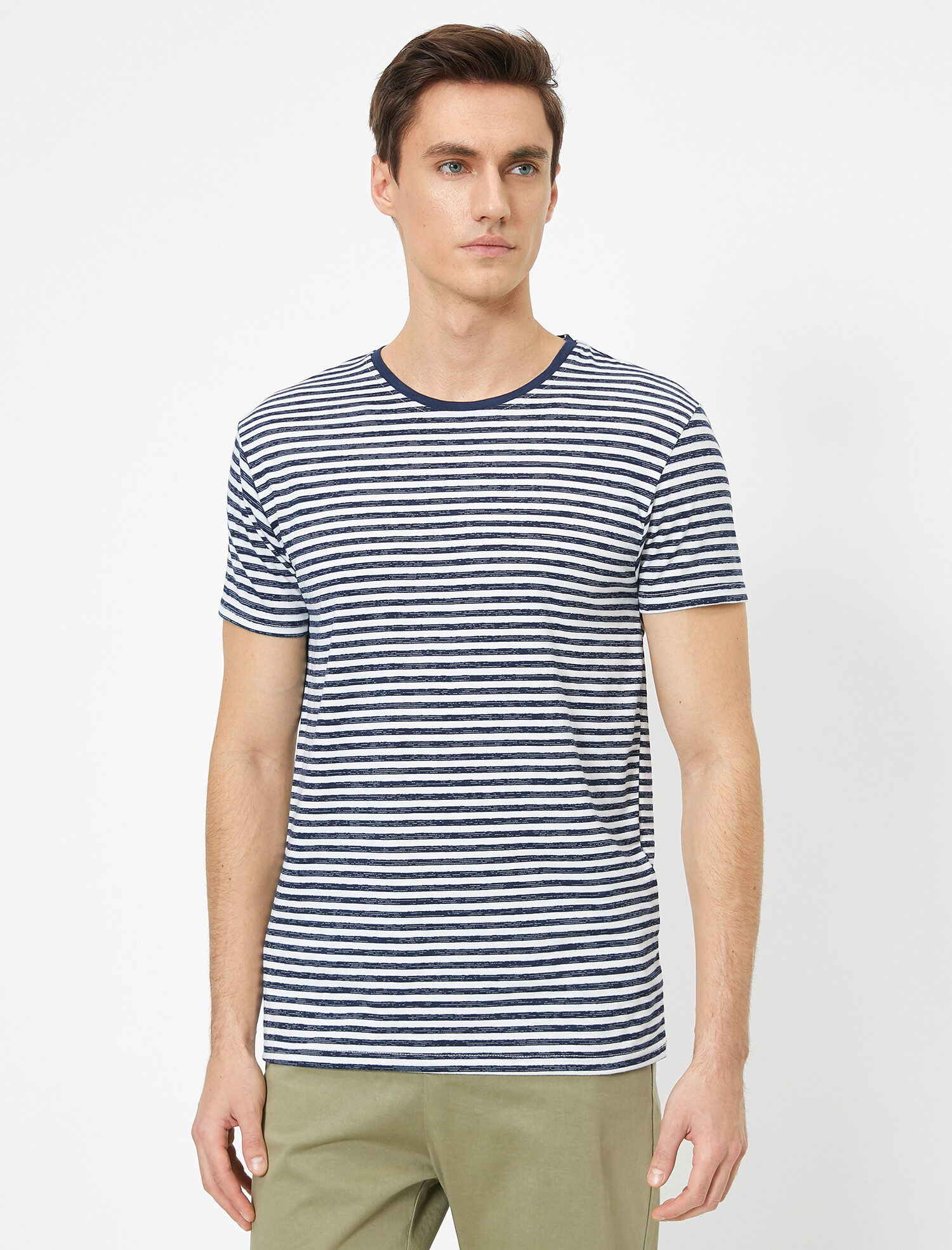 

Футболка Koton 0YAM11609HK-01M L Marine Stripe