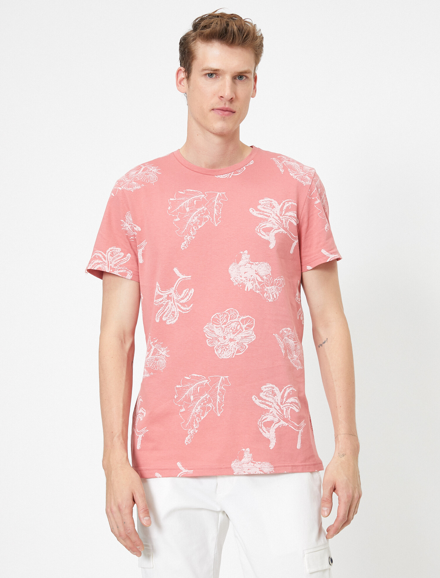 

Футболка Koton 0YAM14296OK-28I S Coral Design