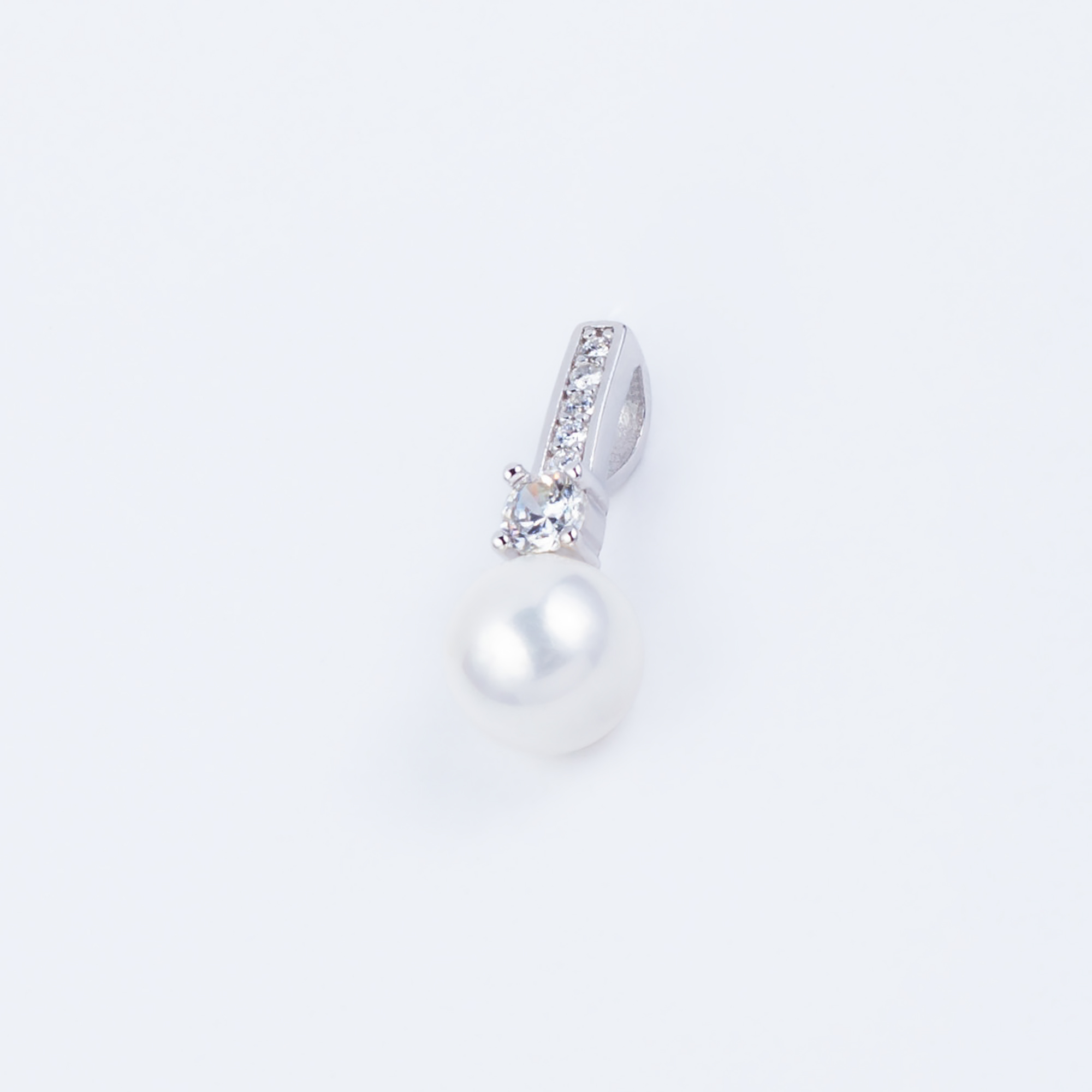 

Підвіска TOP Silver 1,30 г 9540119б
