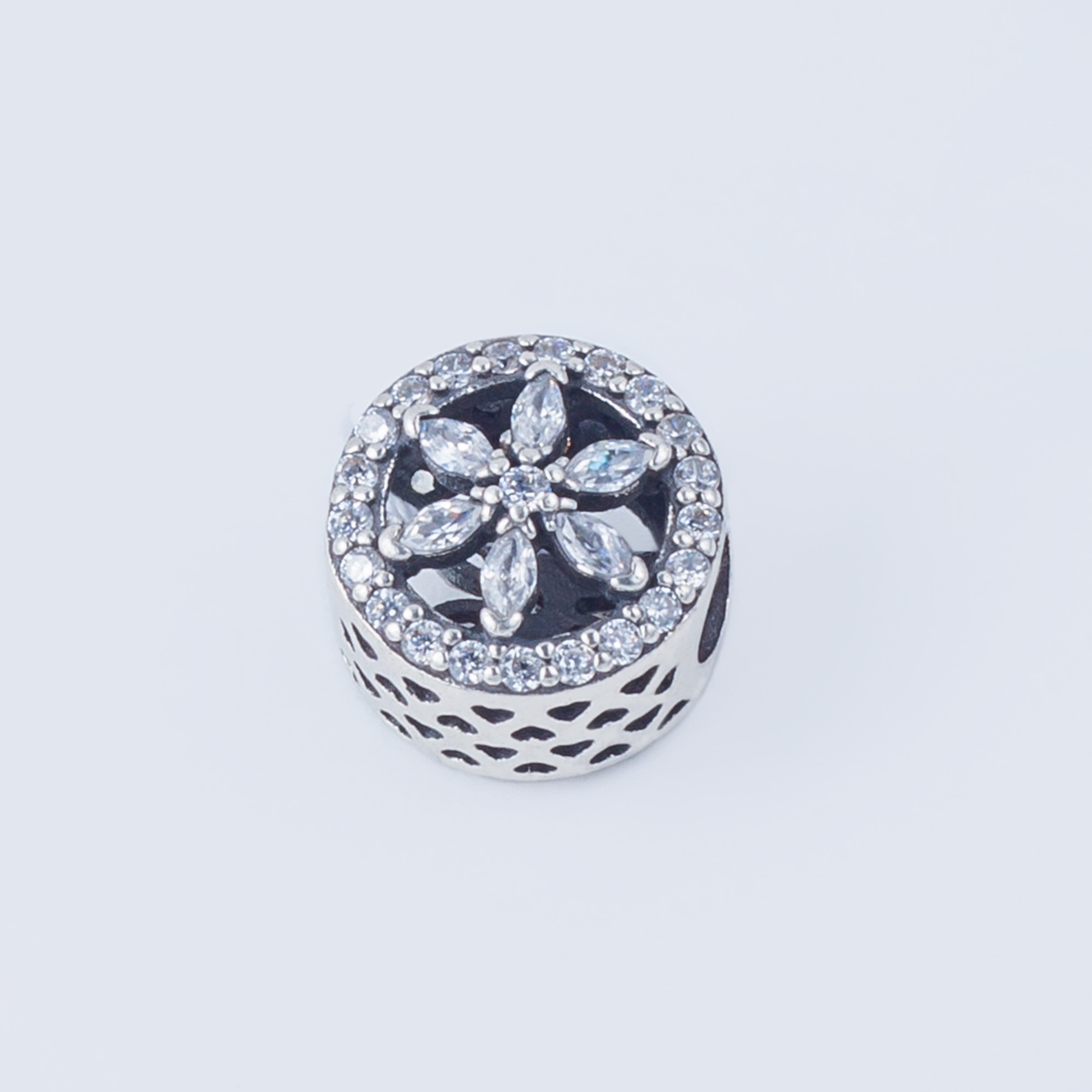 

Шарм Срібло 925 TOP Silver 2,17 г 580114б