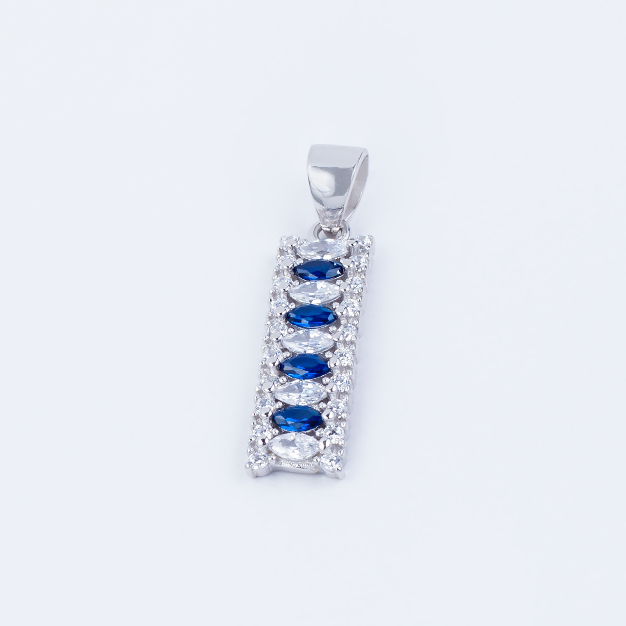

Підвіска TOP Silver 1,88 г 9540112сб