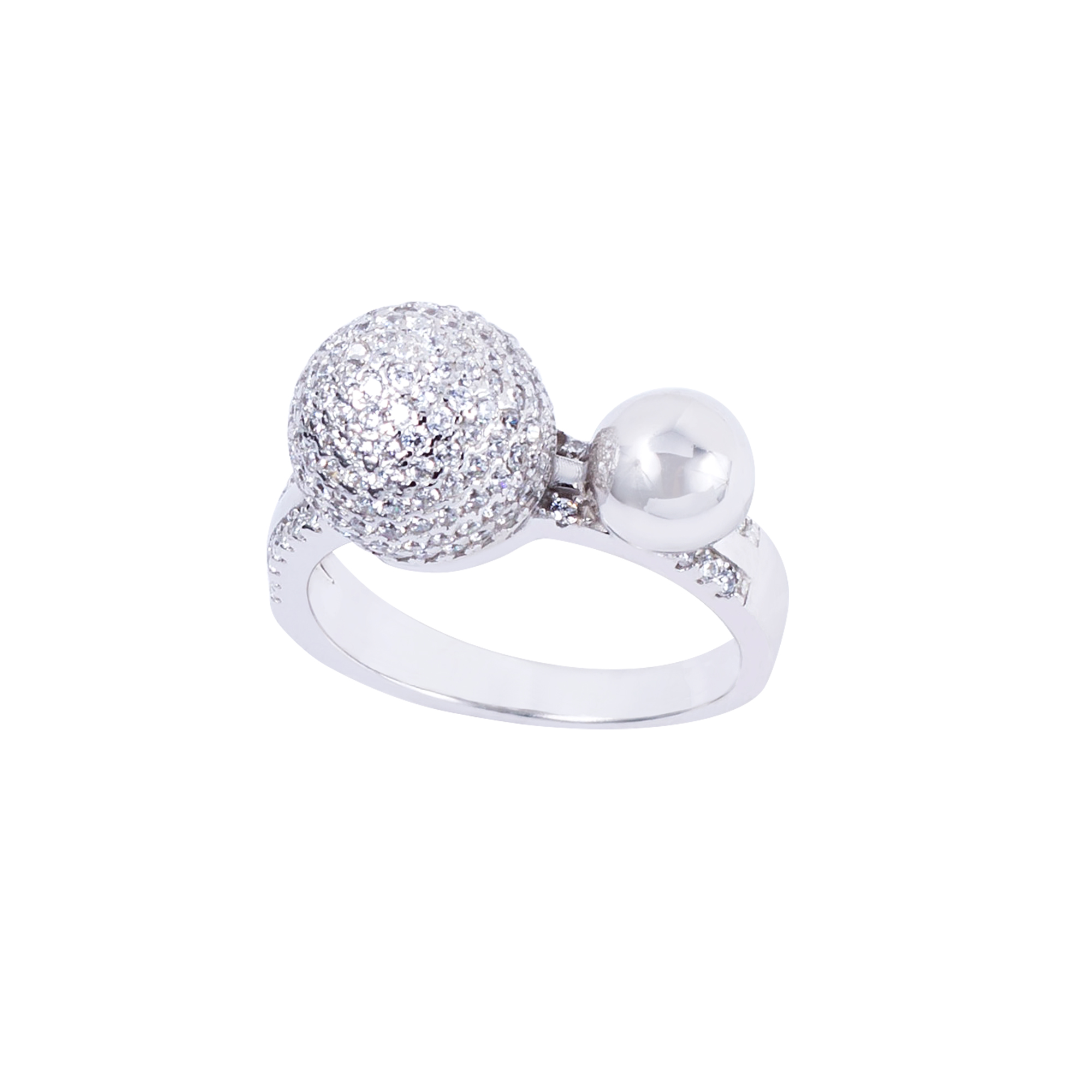 

Каблучка TOP Silver размер 16,0 4,47 г 510263б