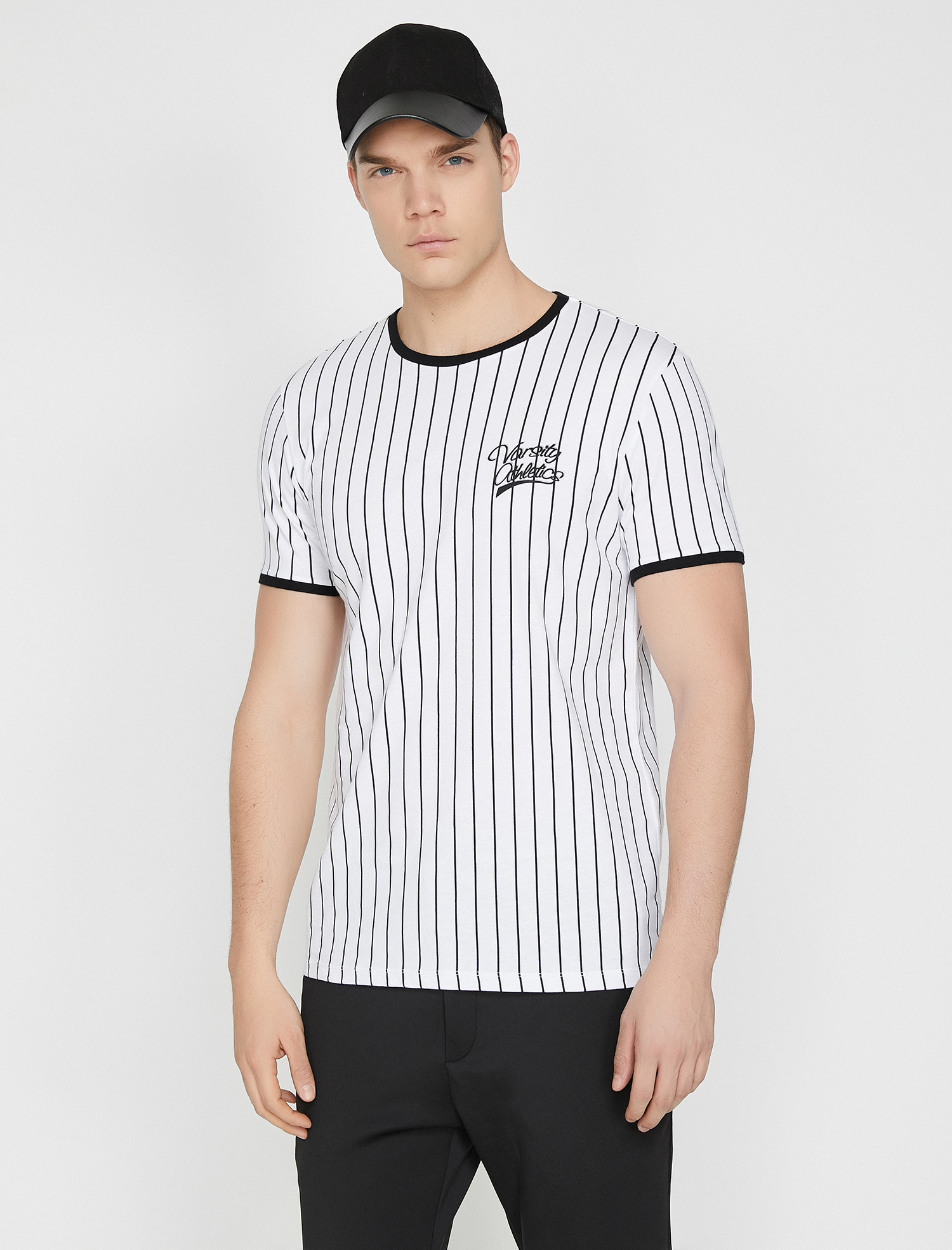 

Футболка Koton 9YAM14148OK-04M M Black Stripe