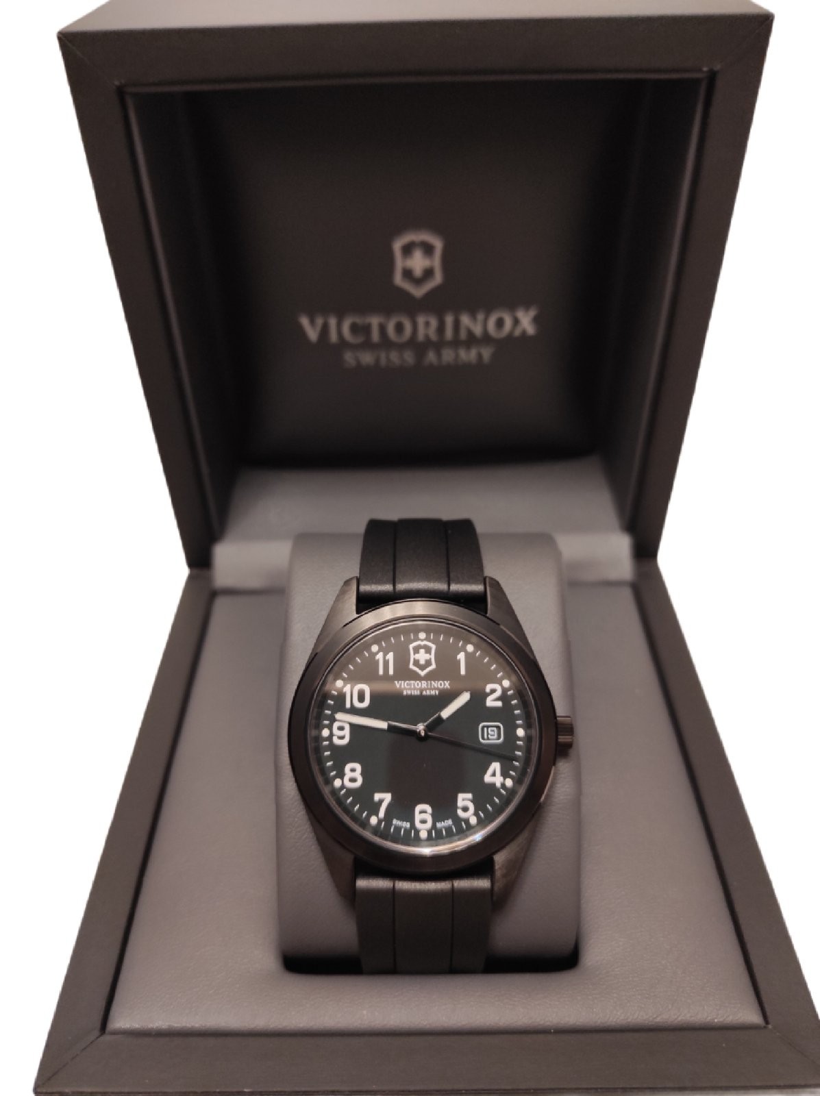 

Наручные часы Victorinox SWISS Army Watch ,Черные ,190522305