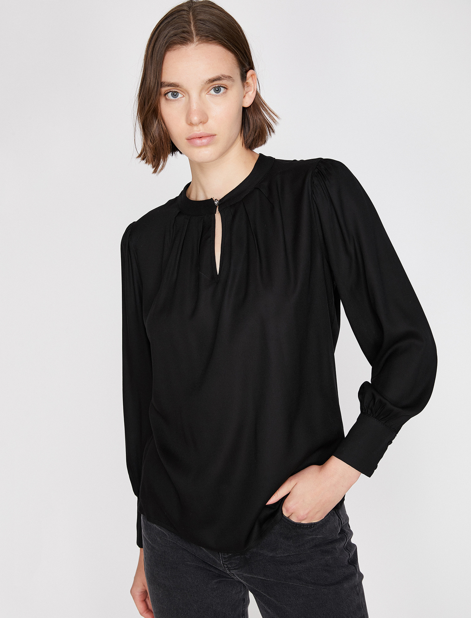 

Блузка Koton 0KAK68104PW-999 36 Black