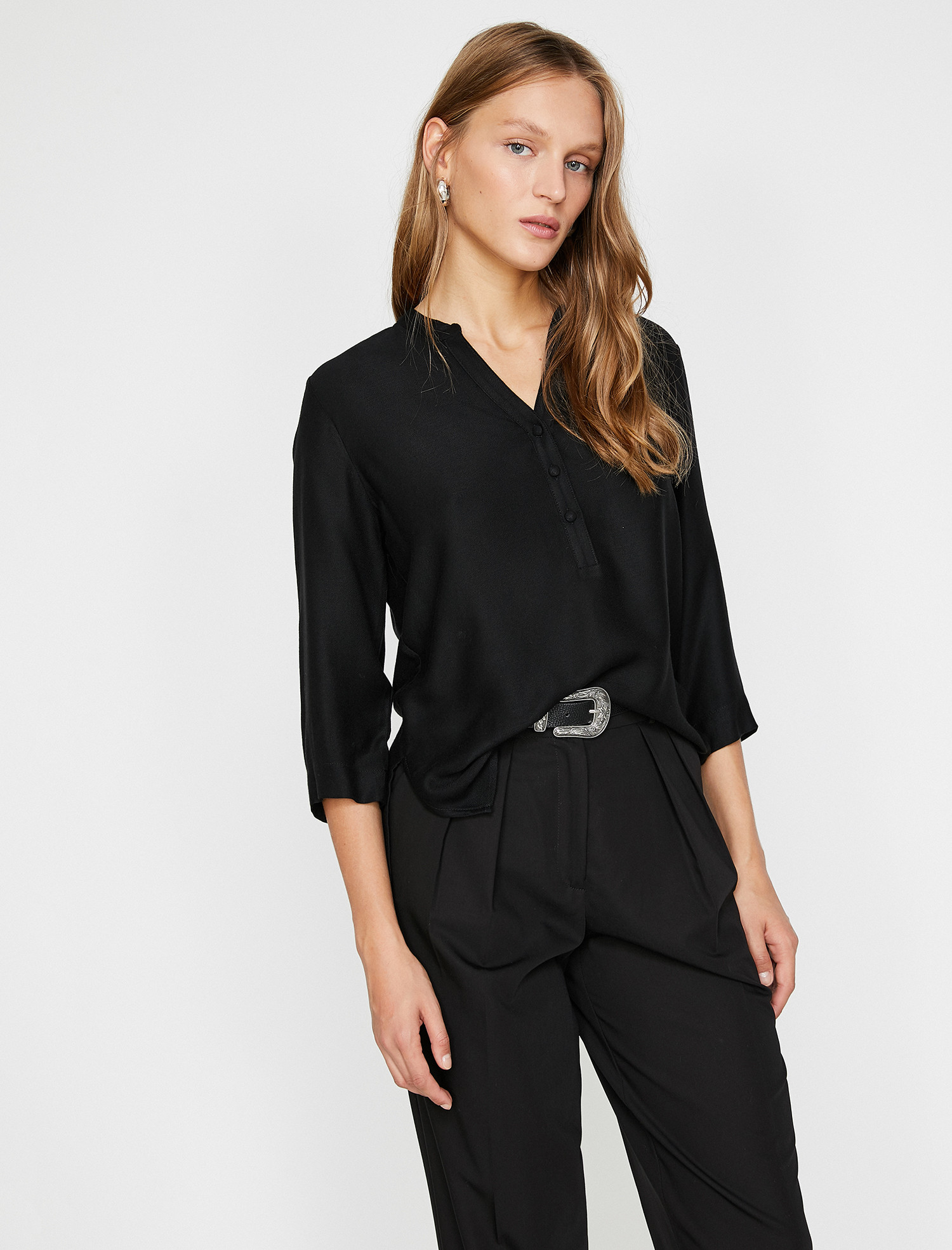 

Блузка Koton 0KAK68576PW-999 44 Black