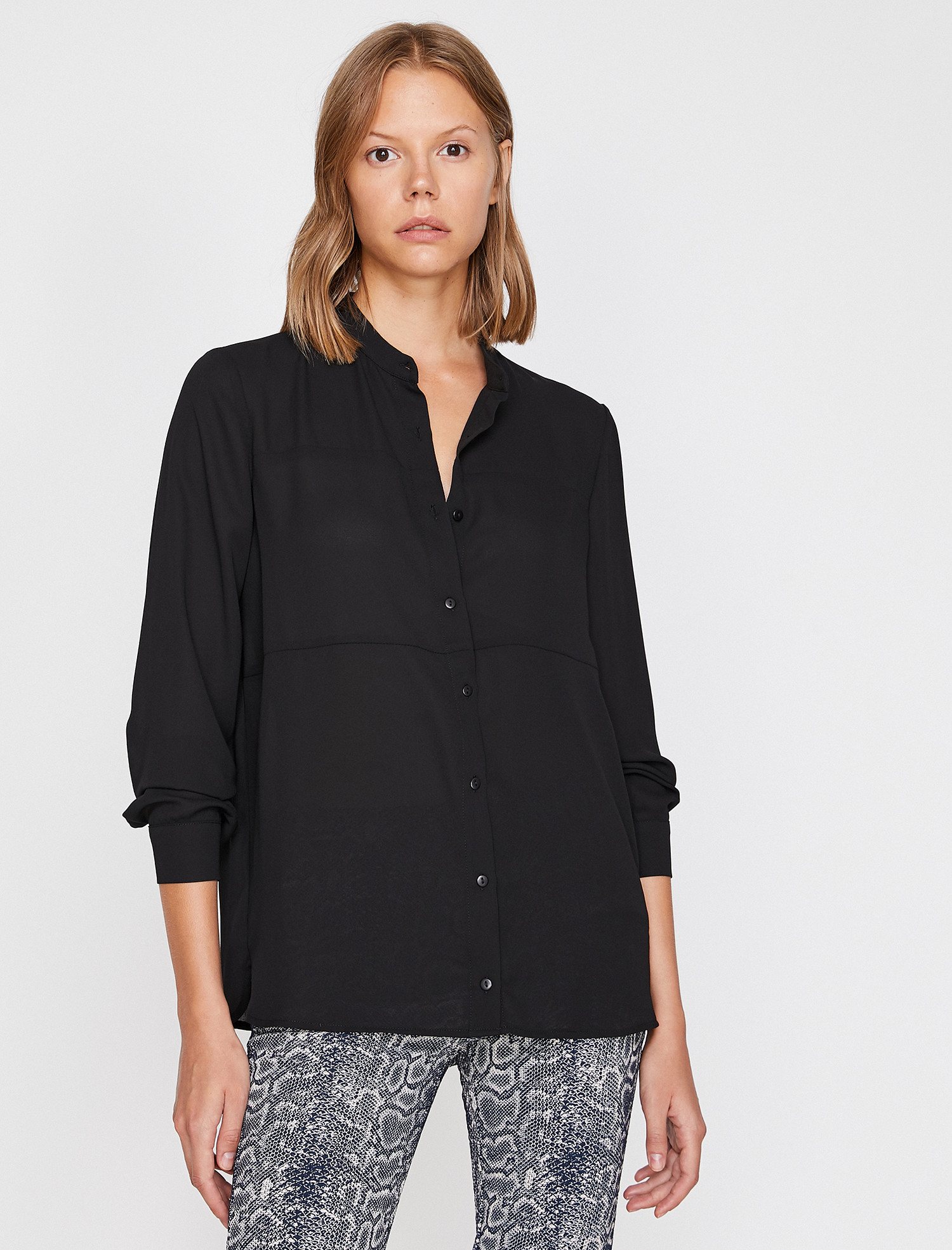 

Блузка Koton 0KAK68301PW-999 40 Black