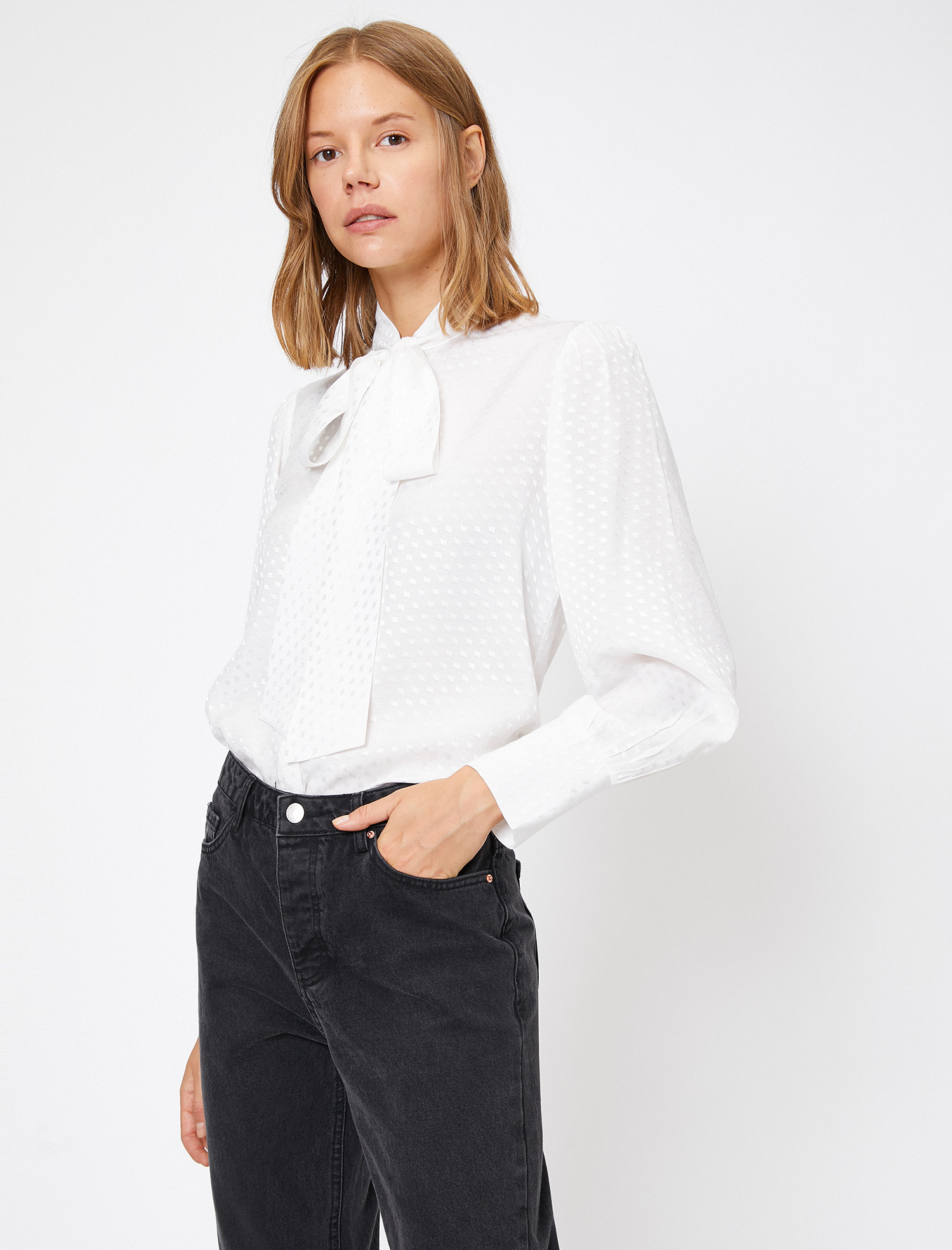 

Блузка Koton 0KAK68740PW-001 38 Off White