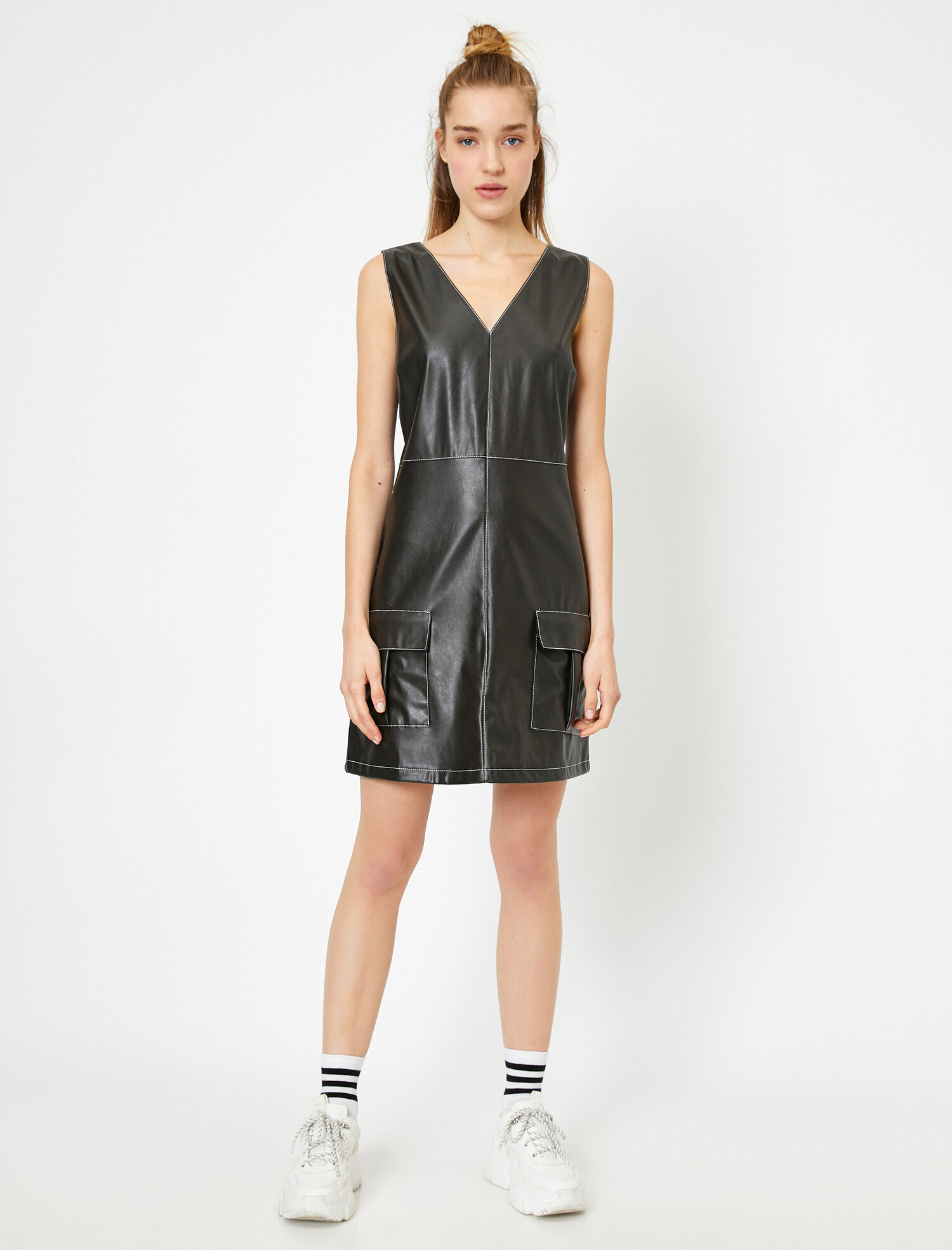 

Платье Koton 0KAL88468IW-801 38 Khaki