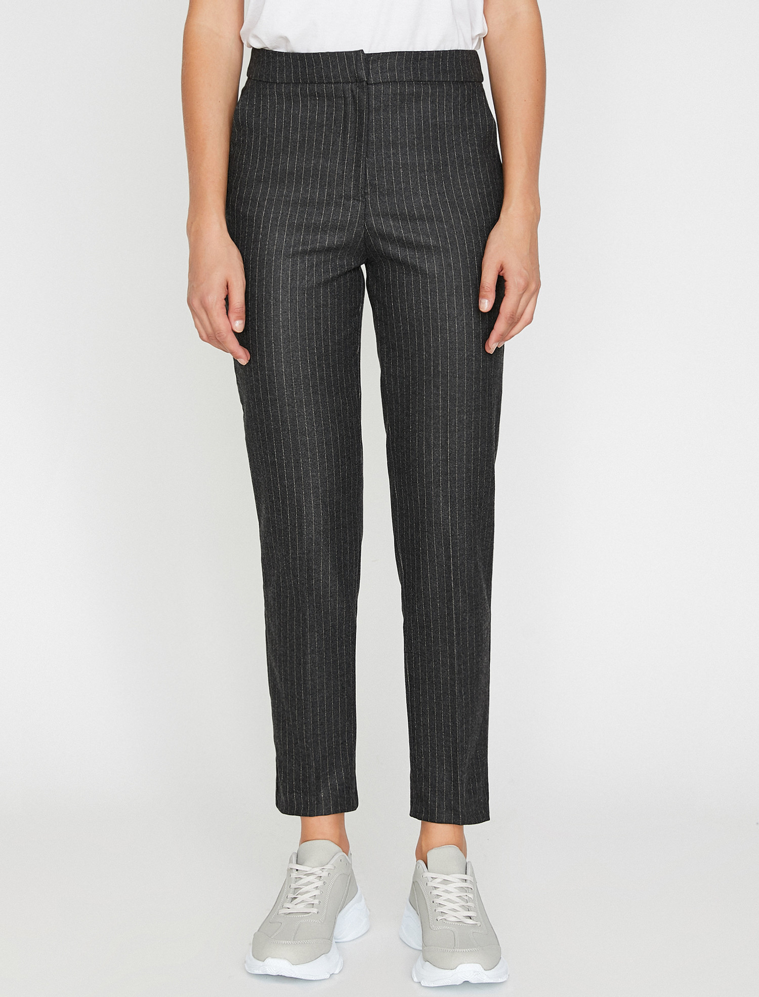 

Брюки Koton 0KAK42178UW-68K 36 Grey Stripe