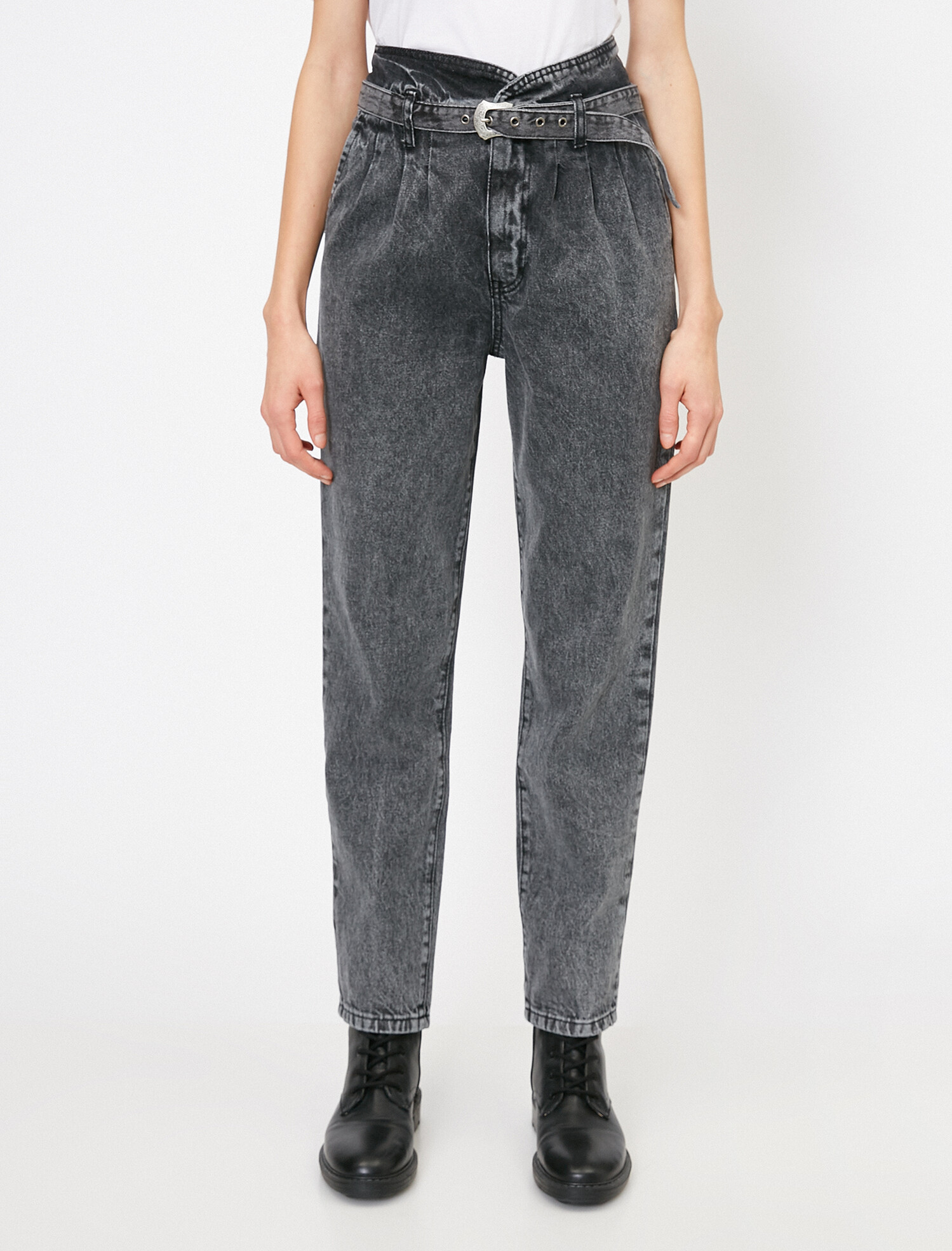 

Джинсы Koton 0KAK47609MD-GRY 30-32 Grey