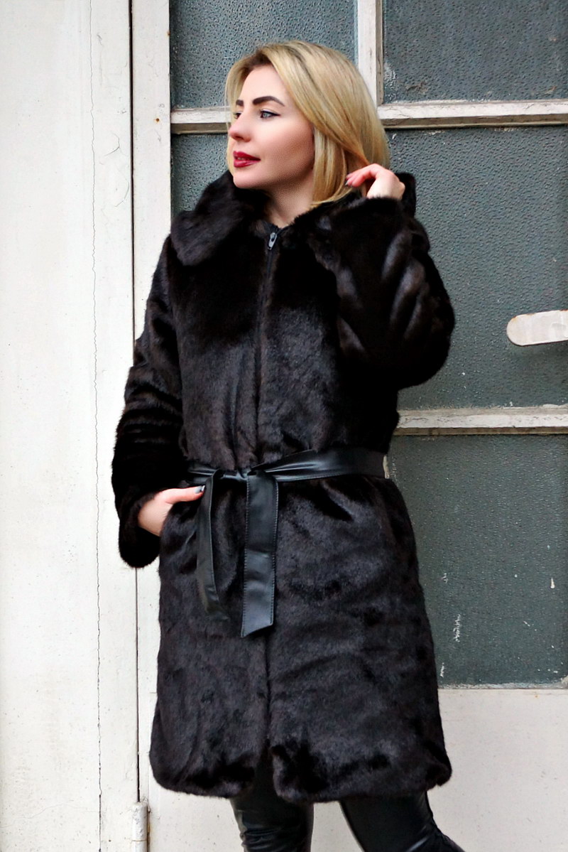 

Fashions • Шуба Милена Fashions 50 коричневый (018)