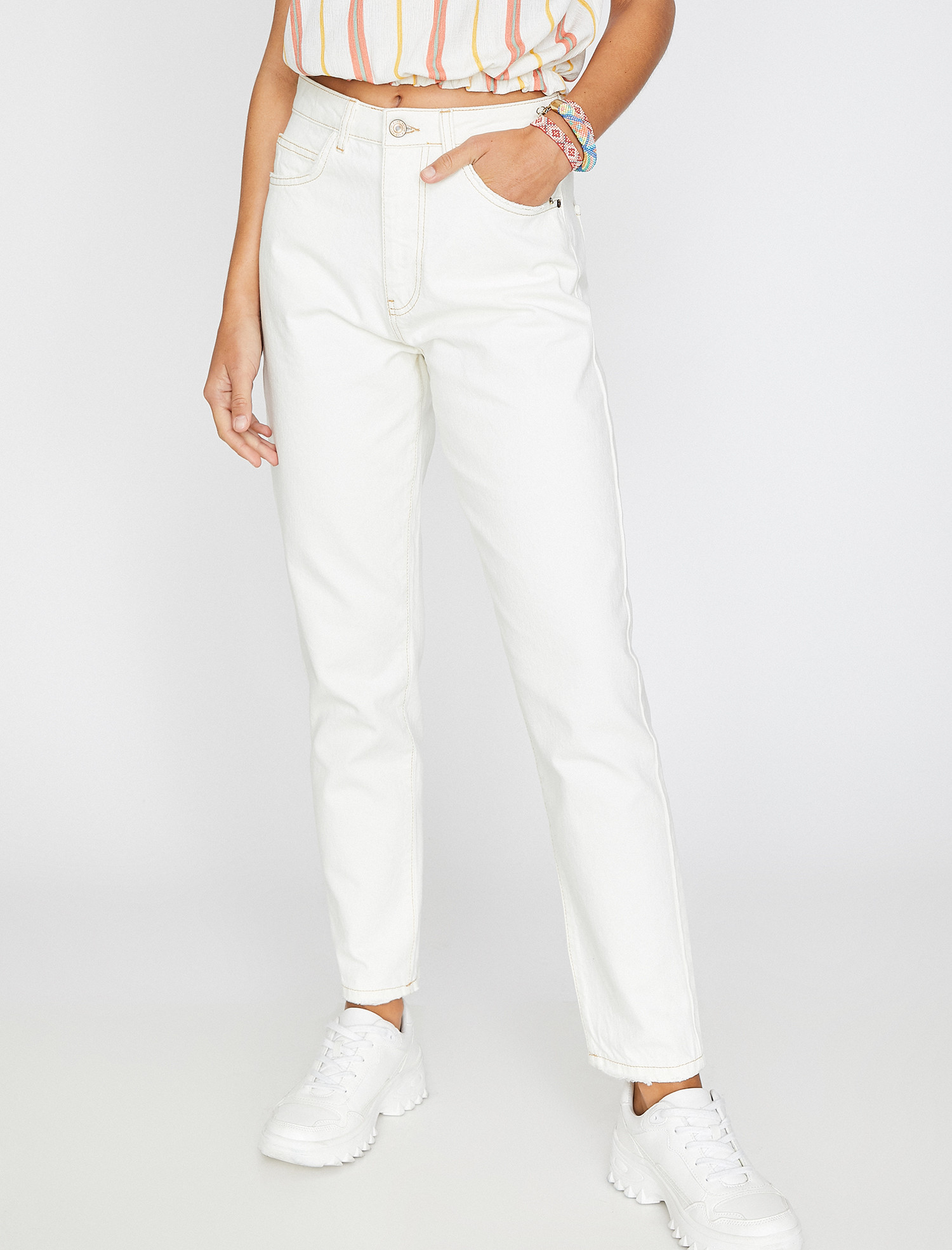 

Джинсы Koton 9YAK47312MD-001 26-32 Off White