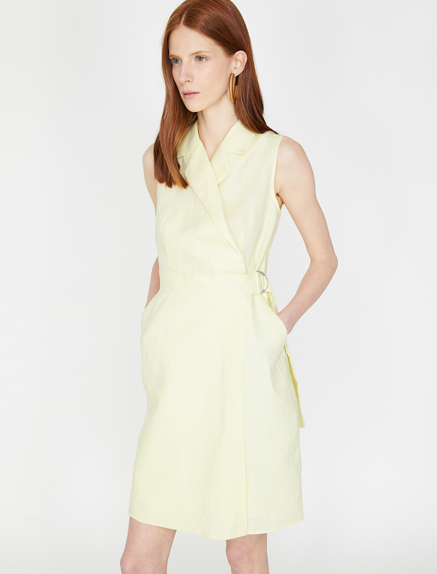 

Платье Koton 9KAK82477UW-151 34 Yellow