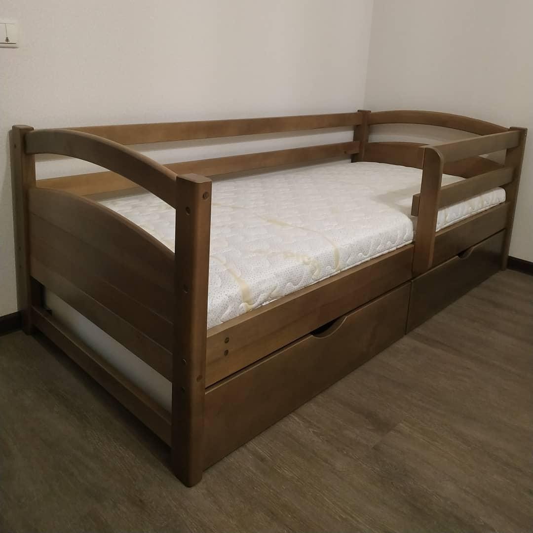 

Кровать односпальная тахта RainbowDream Милана 80х190 см массив ольхи в тонировке, с ящиками и бортом