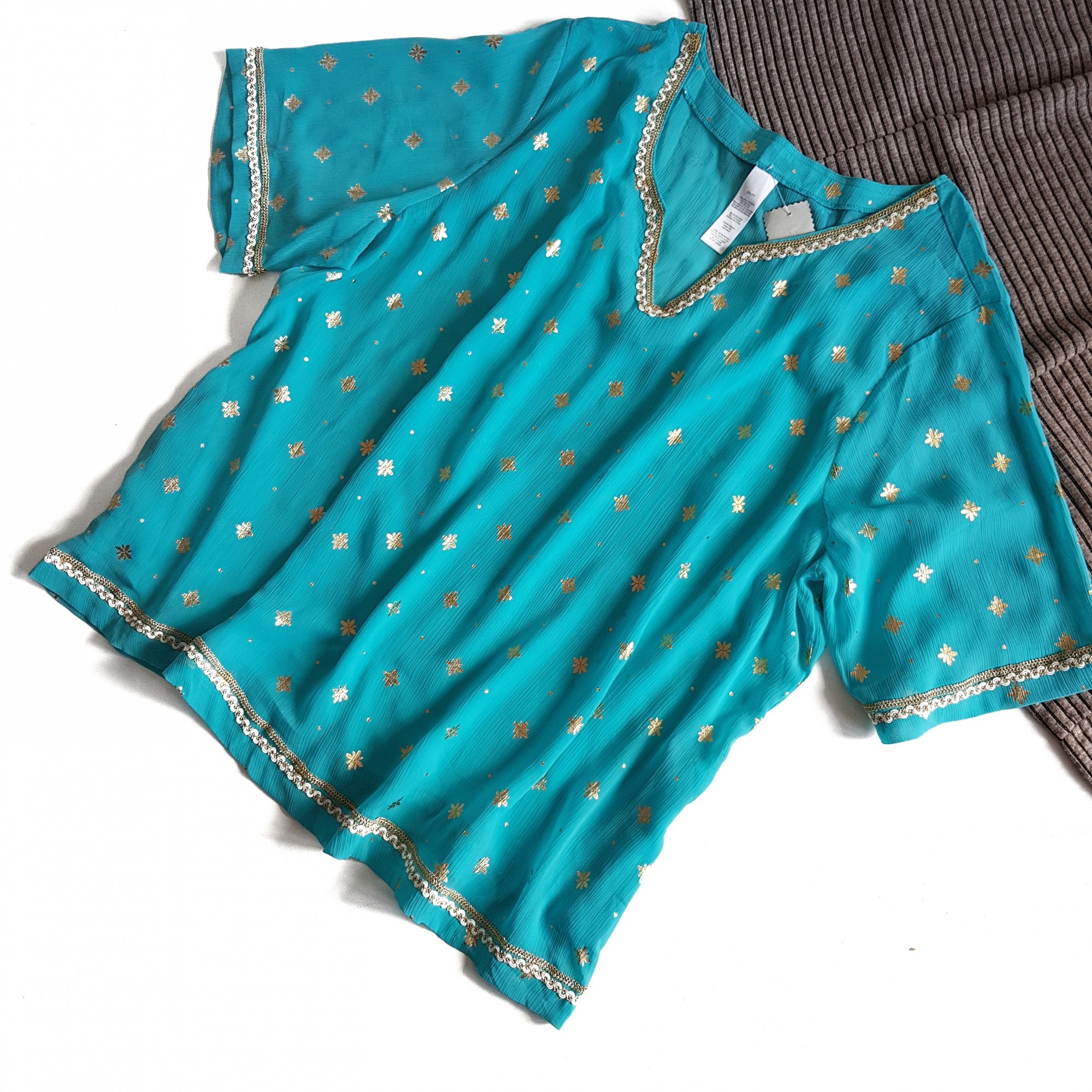 

Блуза накидка голубого цвета URBAN OUTFITTERS 818 6XL