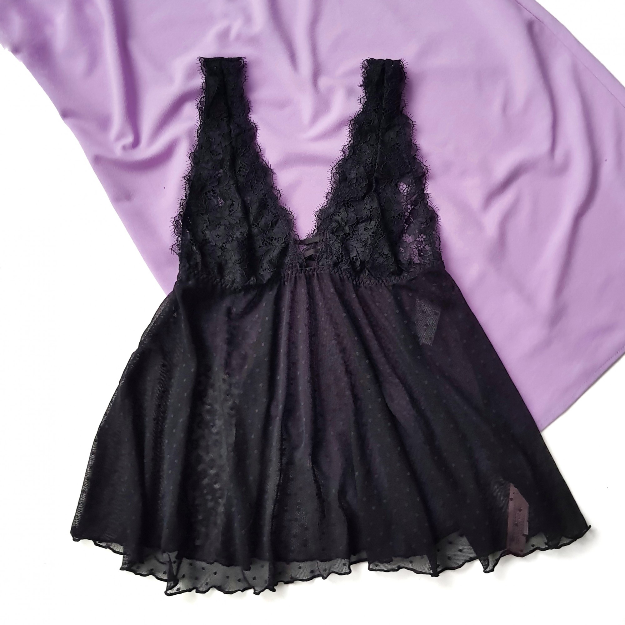 

Пеньюар черный с кружевным верхом hunkemoller 7515 М