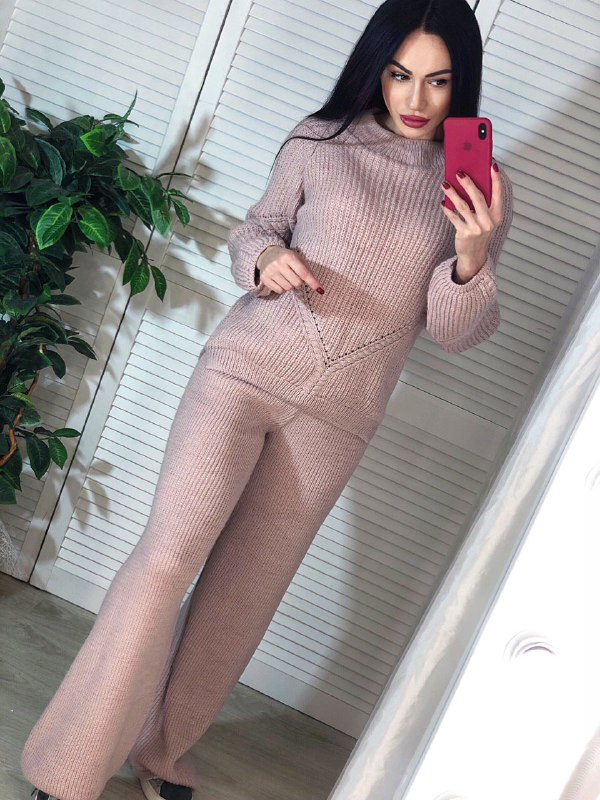 

Fashions • Теплый костюм Pleasure Fashions 42-46 пудра