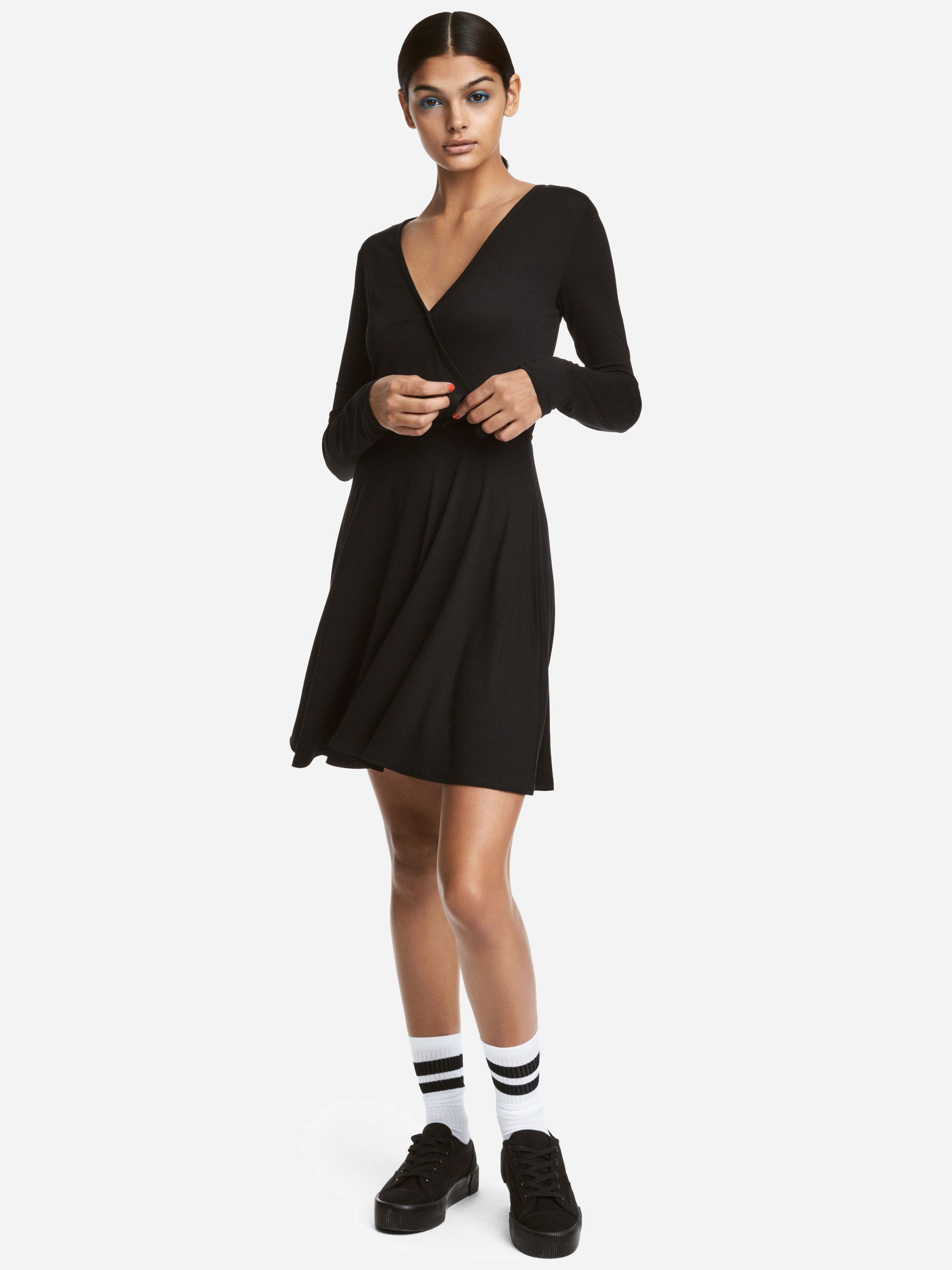 

Платье H&M 5389296-AAAD 44 Черное