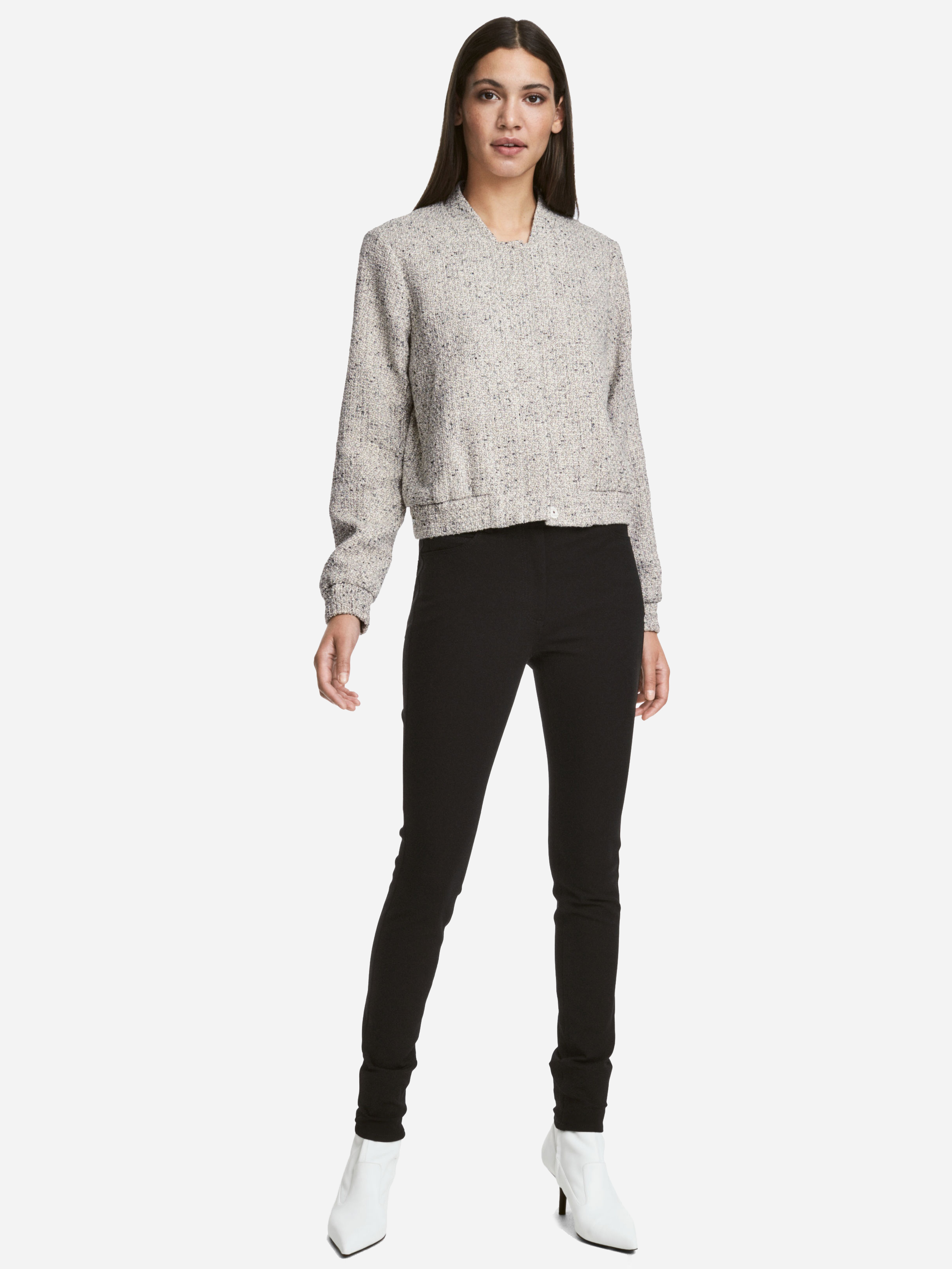

Брюки H&M 3101336-AAAD 38 Черные