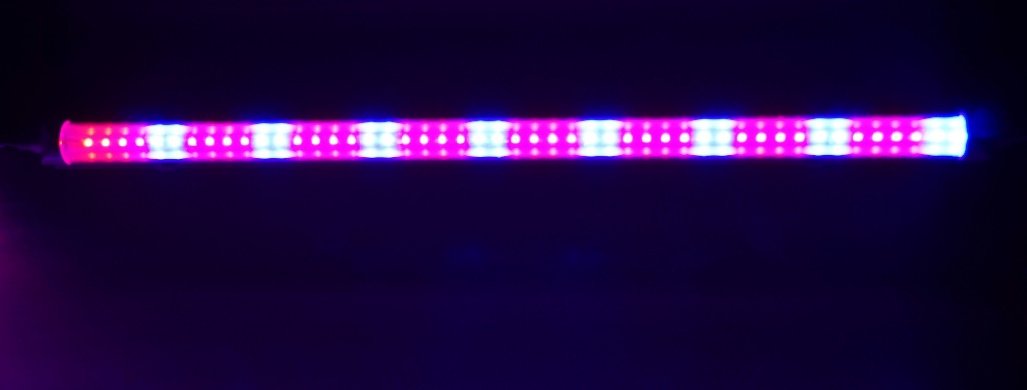 

LED фитосветильник Ledmax для растений 600 мм T8-2835-0.6М 8W Сине-красный