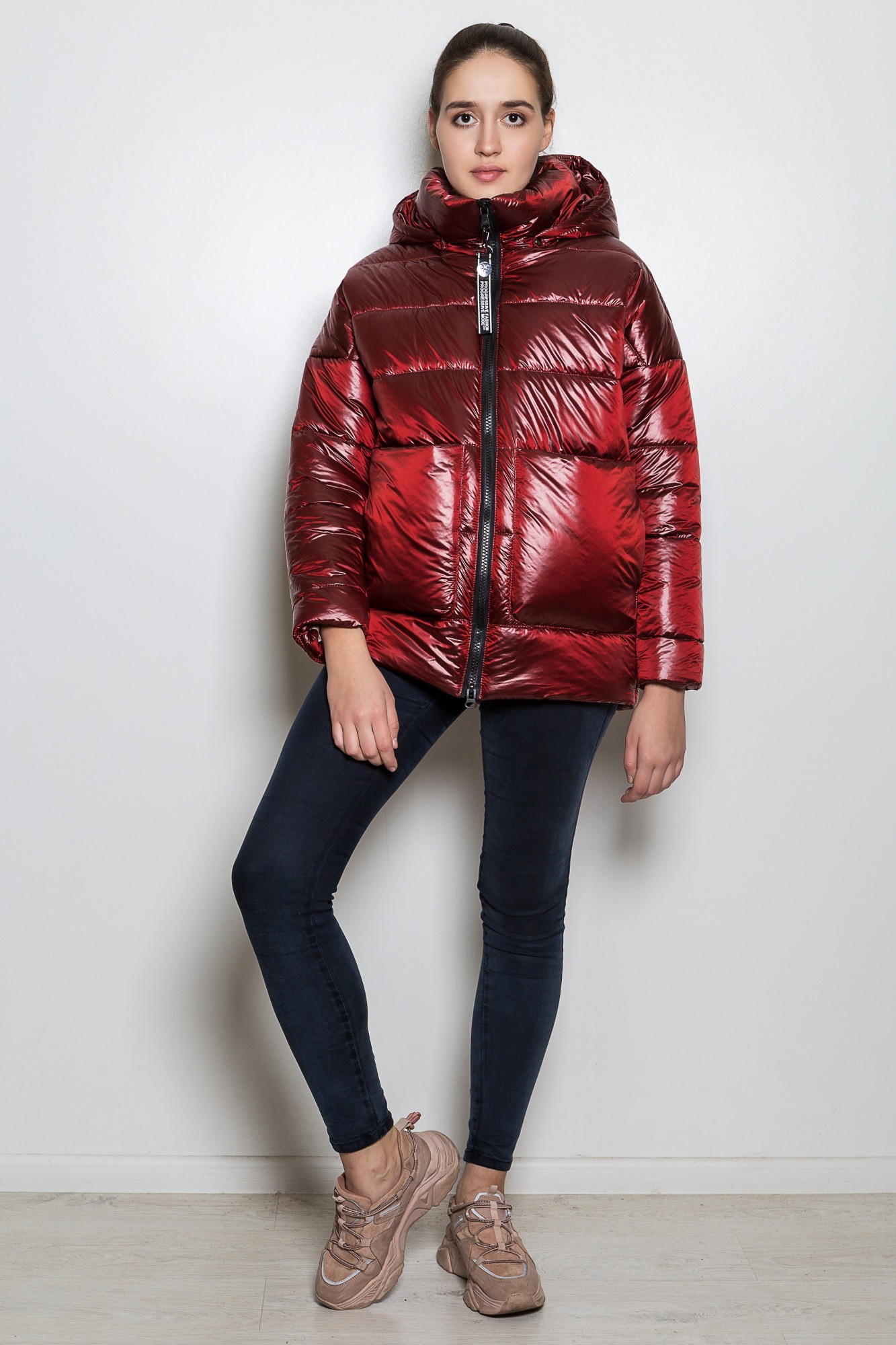 

Куртка женская демисезонная Милазон Серебро бордового цвета с эффектом блеска на силиконовом утеплителе m 2108dpbu46m