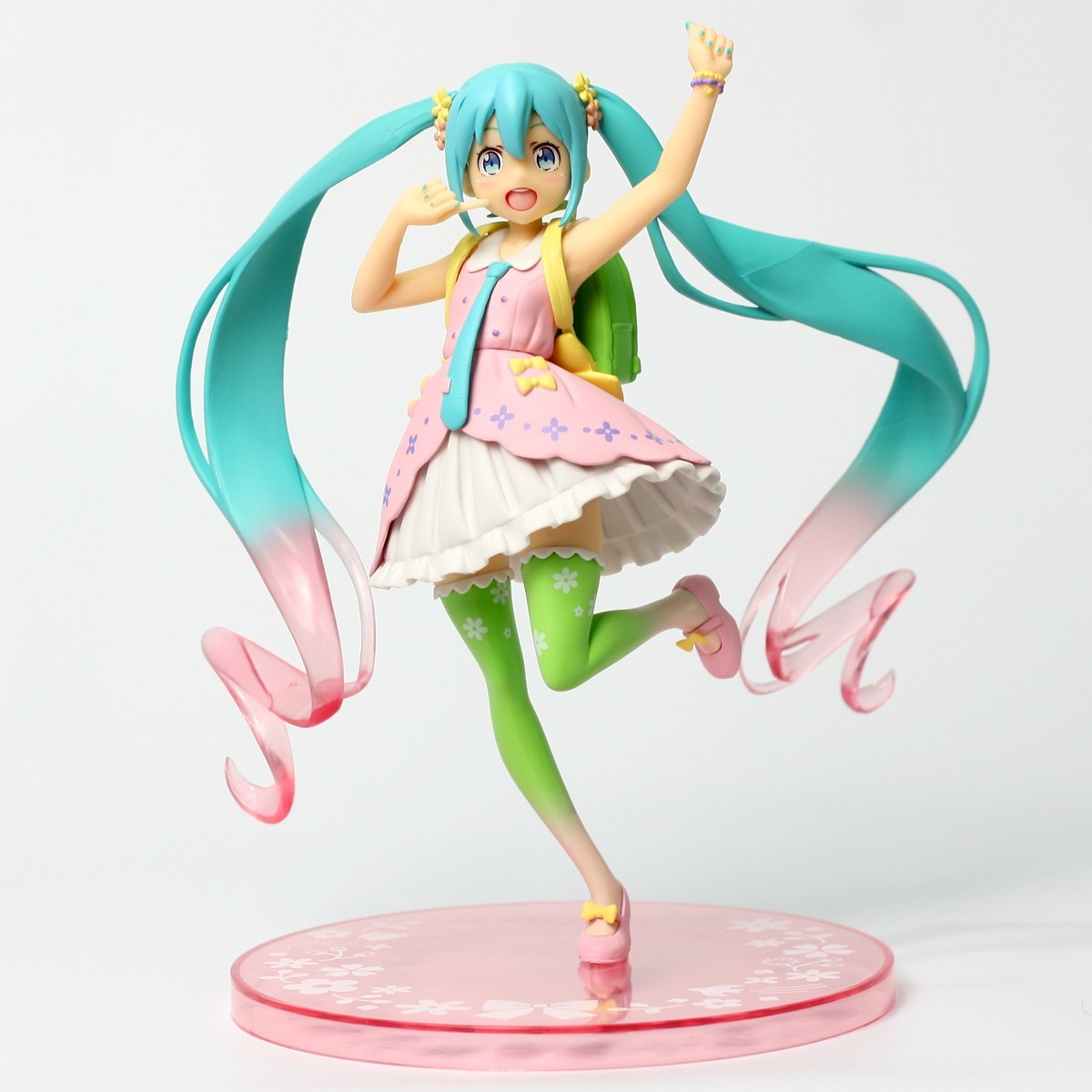 

Коллекционная аниме-фигурка Taito Hatsune Miku Harufuku Renewal ver. 17см