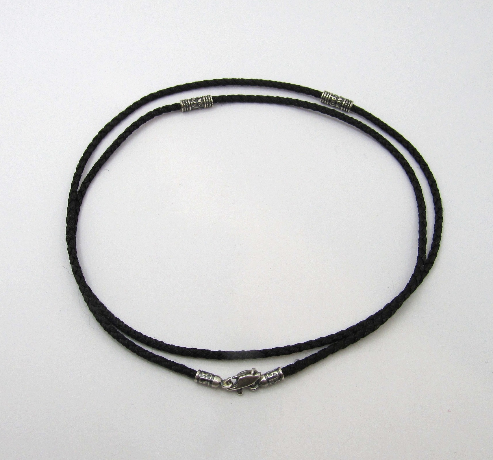 

Шнур шелковый с серебряным замком SilverArtisan 1.71436 60 размер