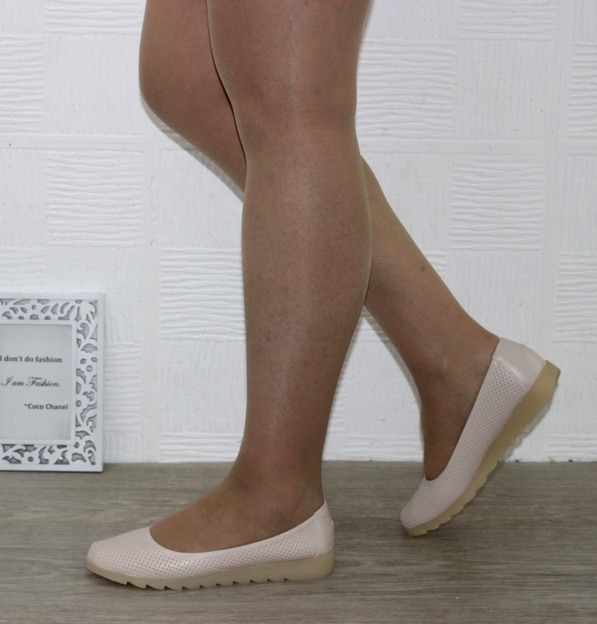 

Балетки женские Vika 75-31 39 25.0см беж
